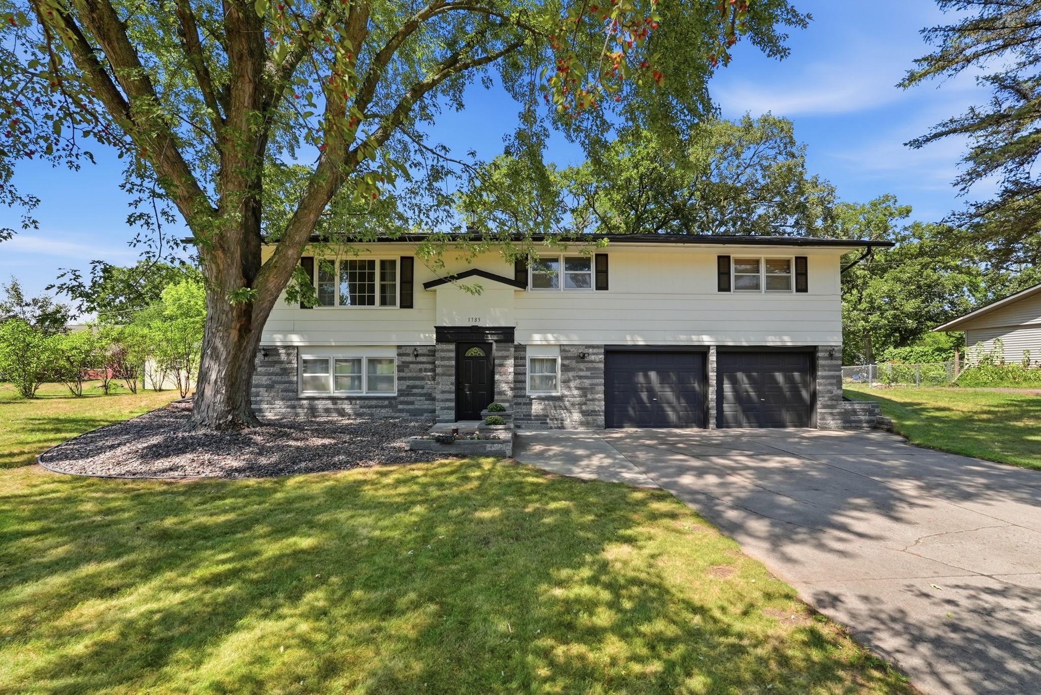 1st image of 1785 Oak Rd, Saint Cloud, MN 56303 | MLS# 7125575