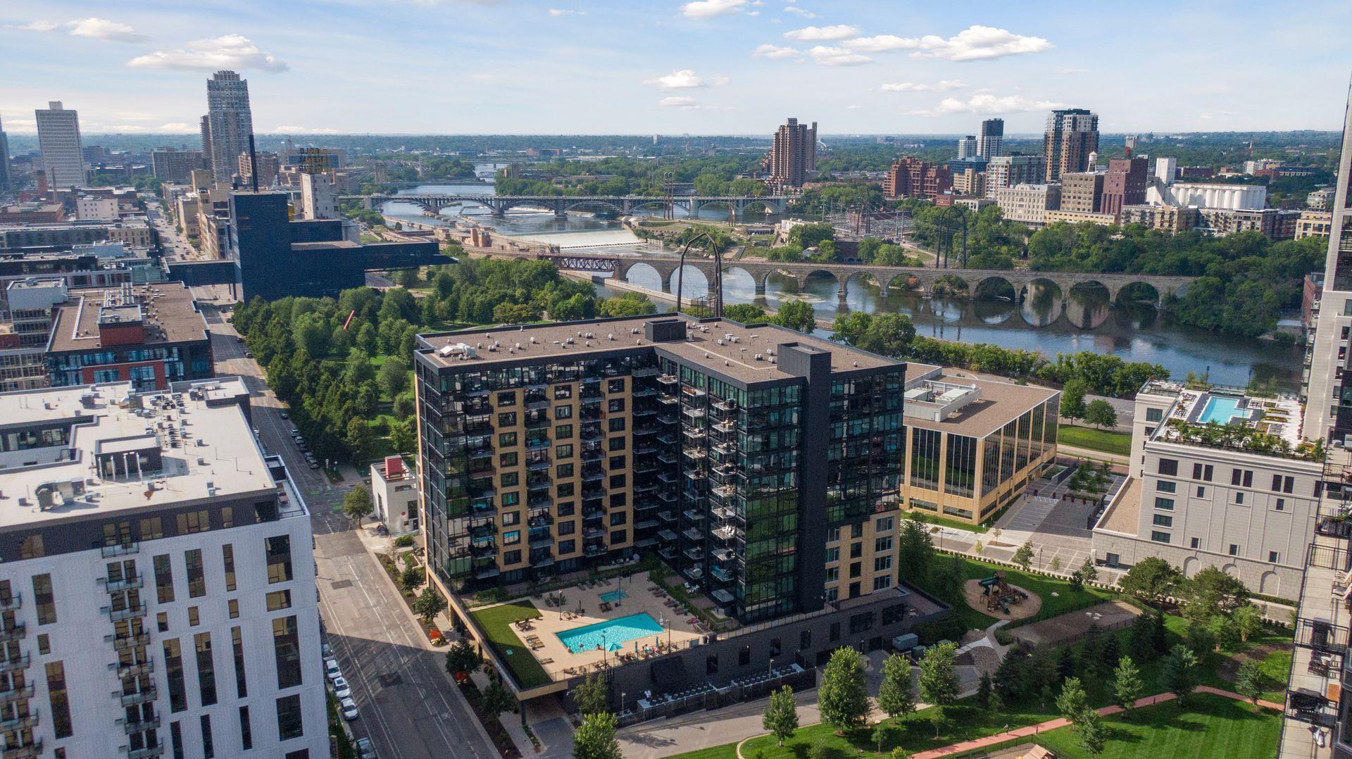 3rd image of 1120 S 2Nd St #102, Minneapolis, MN 55415 | MLS# 7125589