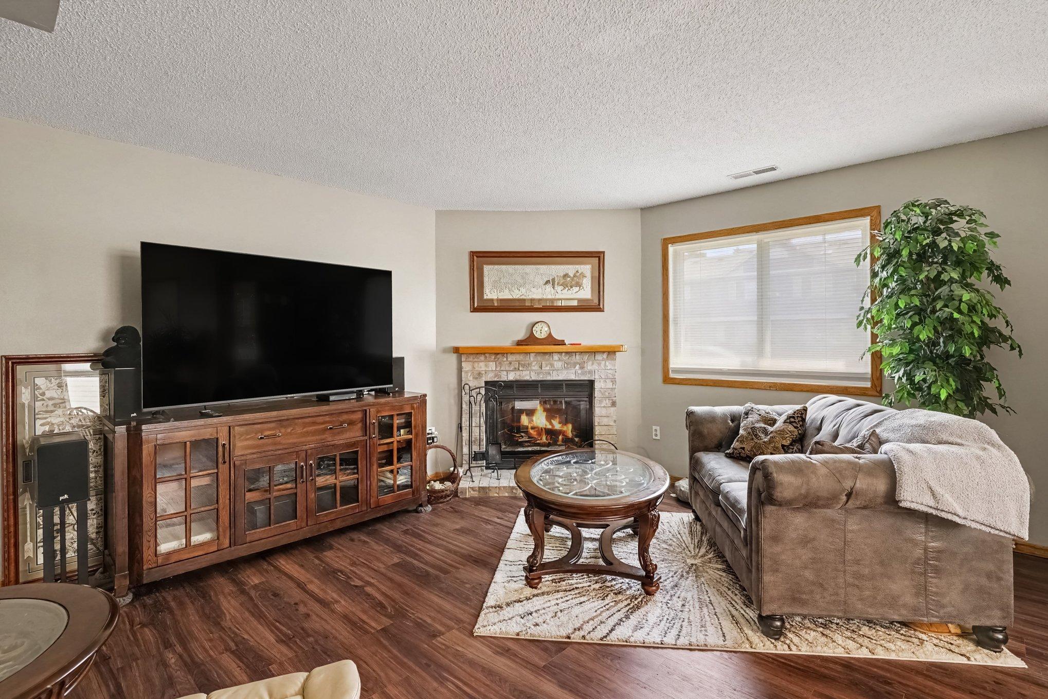 4th image of 7714 157Th St W, Saint Paul, MN 55124 | MLS# 7125605