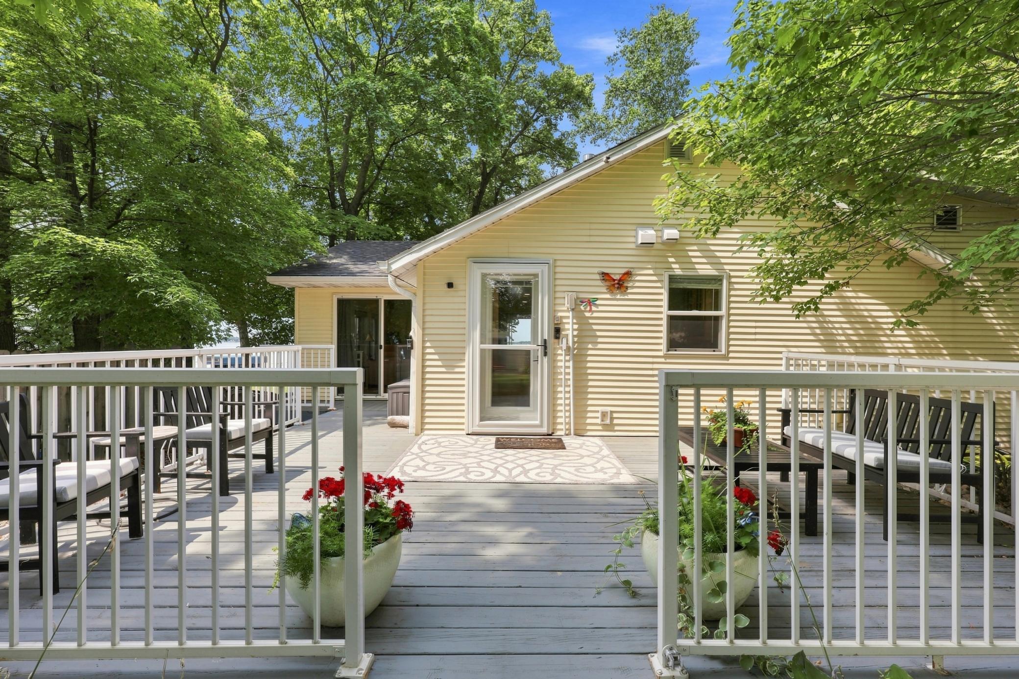 2nd image of 1244 E Shore Dr, Detroit Lakes, MN 56501 | MLS# 7125622