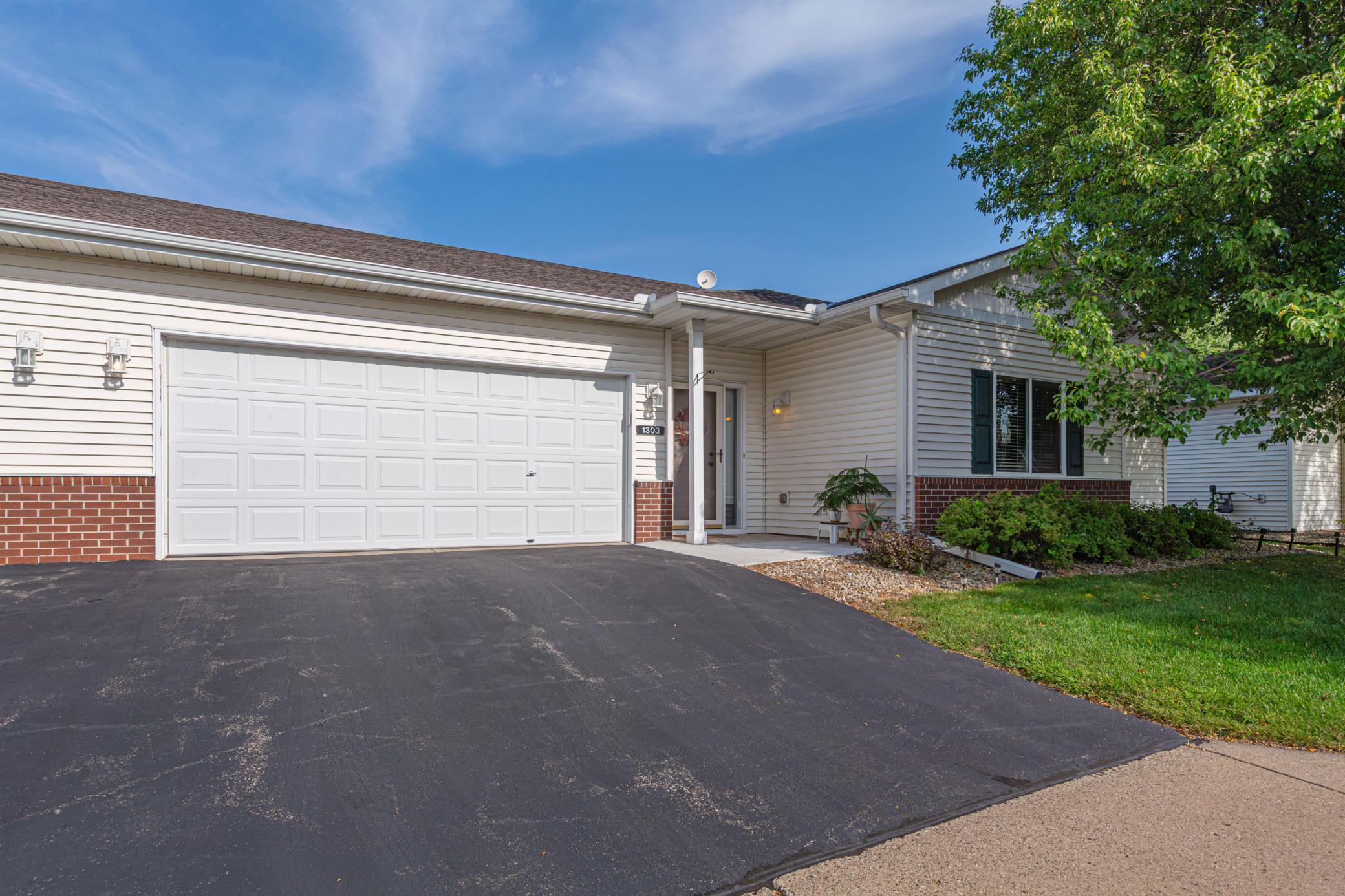 1st image of 1303 Presidential Dr, Northfield, MN 55057 | MLS# 7125623