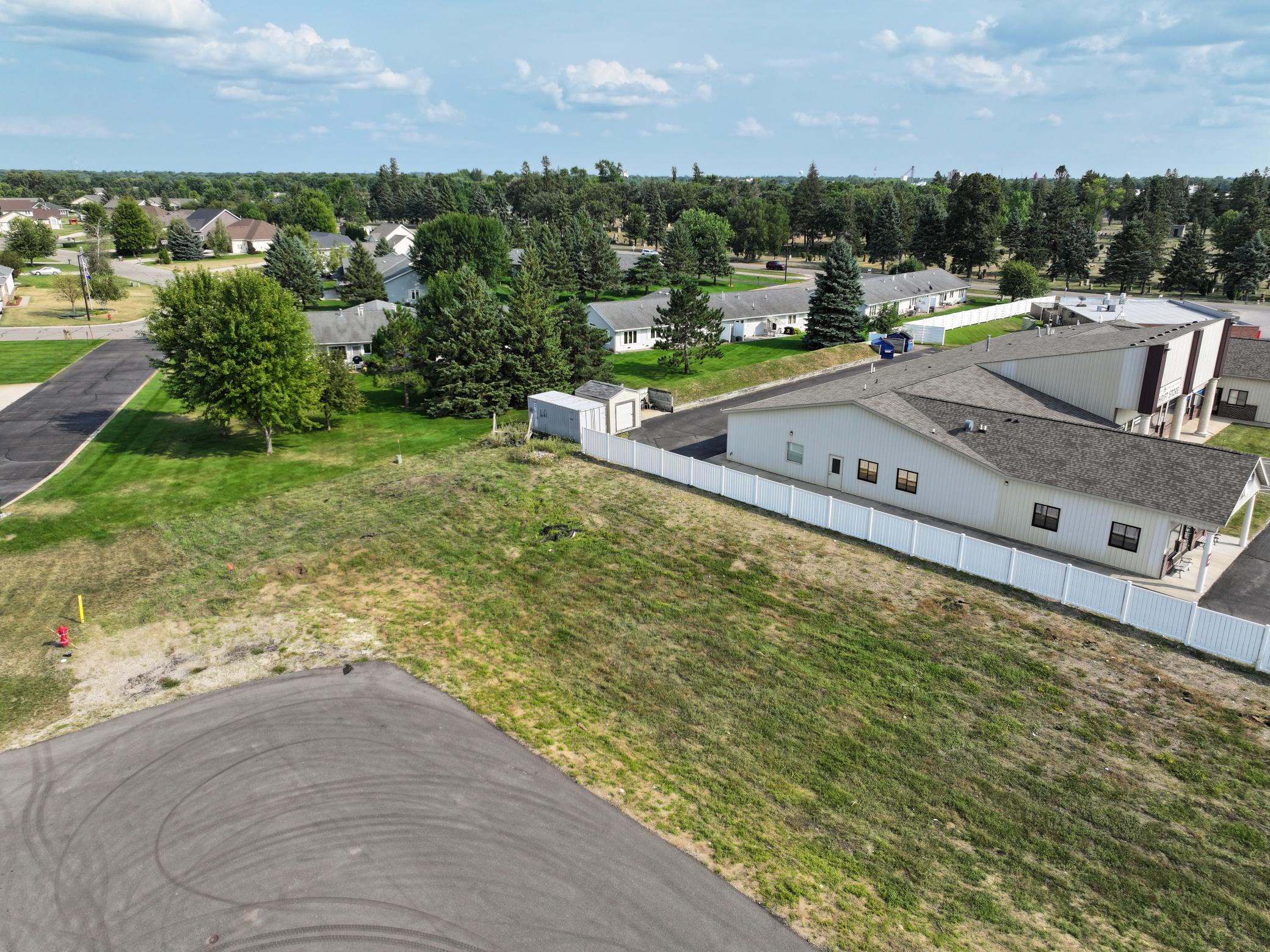 1st image of 682 684 Voyager Dr, Alexandria, MN 56308 | MLS# 7125645