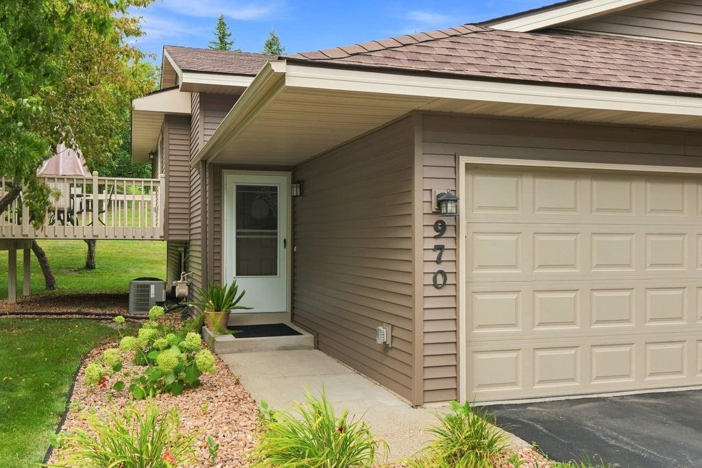 2nd image of 970 Pontiac Ln, Chanhassen, MN 55317 | MLS# 7125661