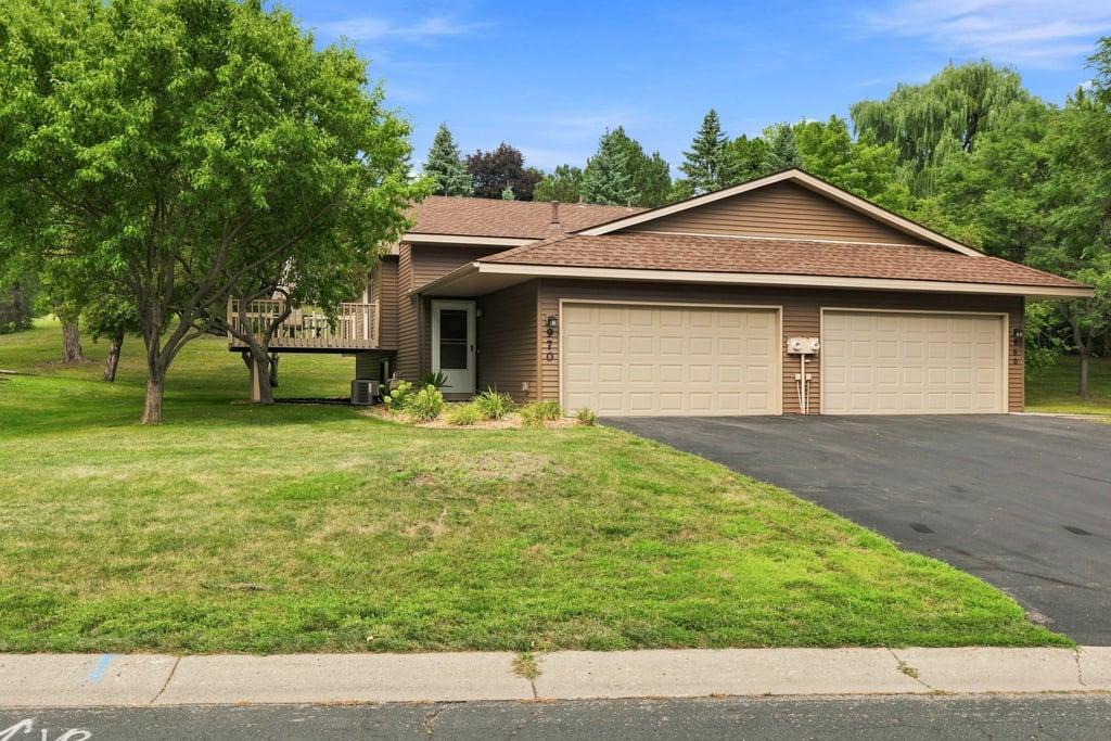 1st image of 970 Pontiac Ln, Chanhassen, MN 55317 | MLS# 7125661