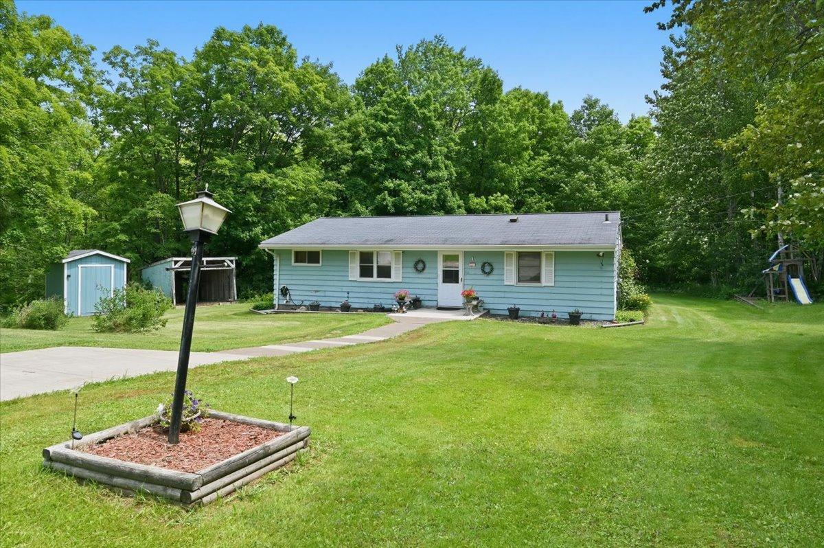 2nd image of 430 S Boundary Ave, Duluth, MN 55810 | MLS# 7125686