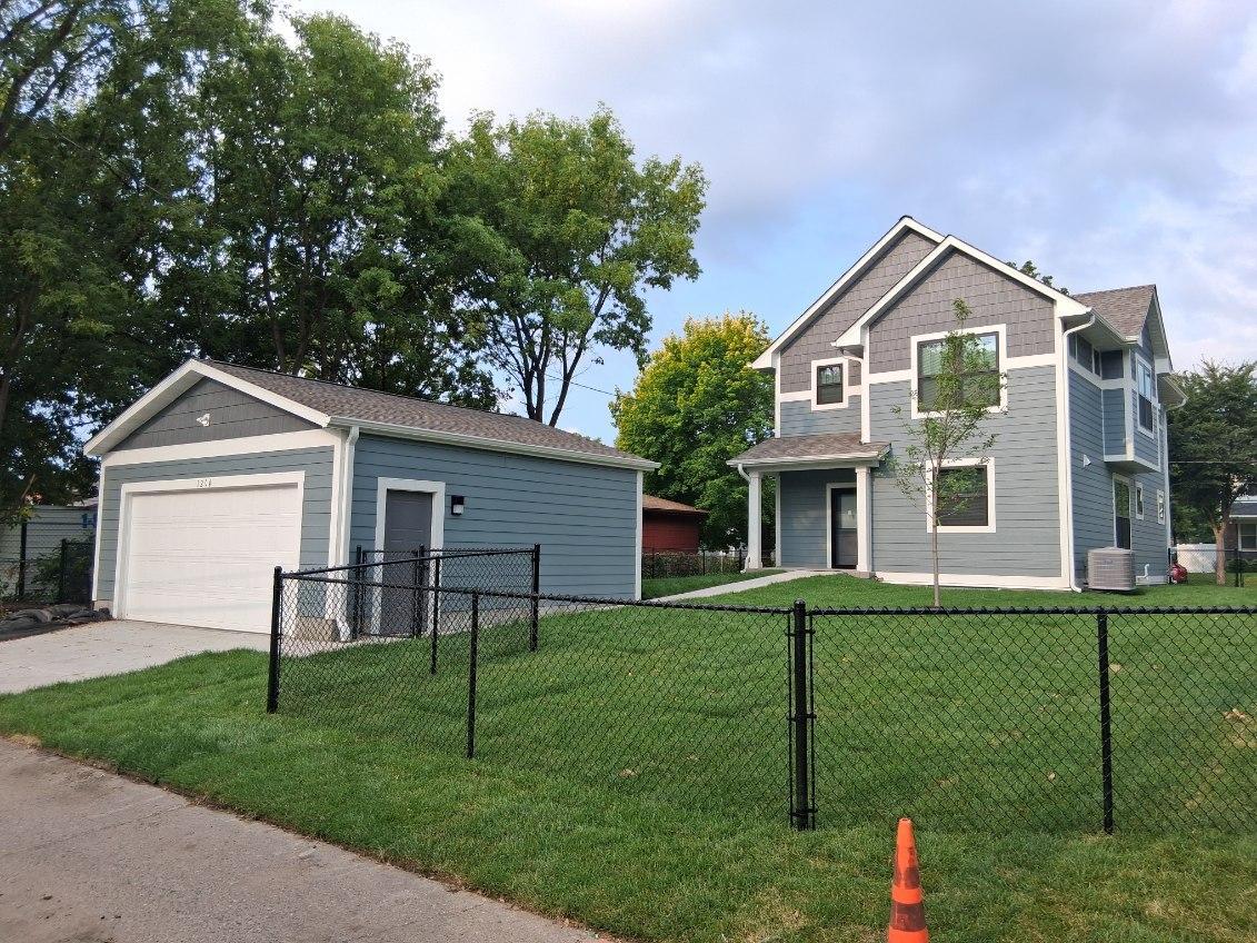 3rd image of 1204 Knox Ave N, Minneapolis, MN 55411 | MLS# 7125704