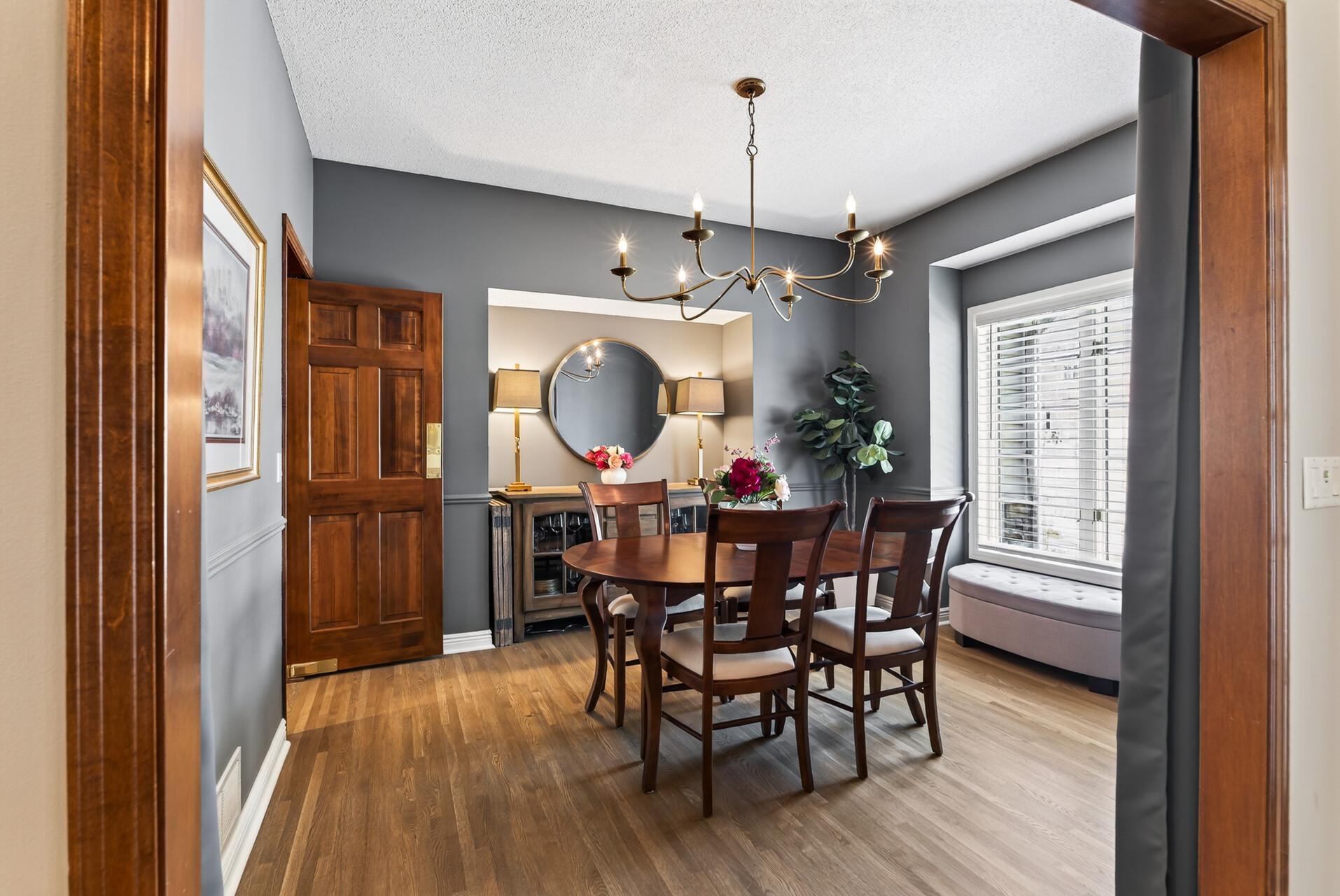 3rd image of 506 Hawthorne Woods Dr, Saint Paul, MN 55123 | MLS# 7125713