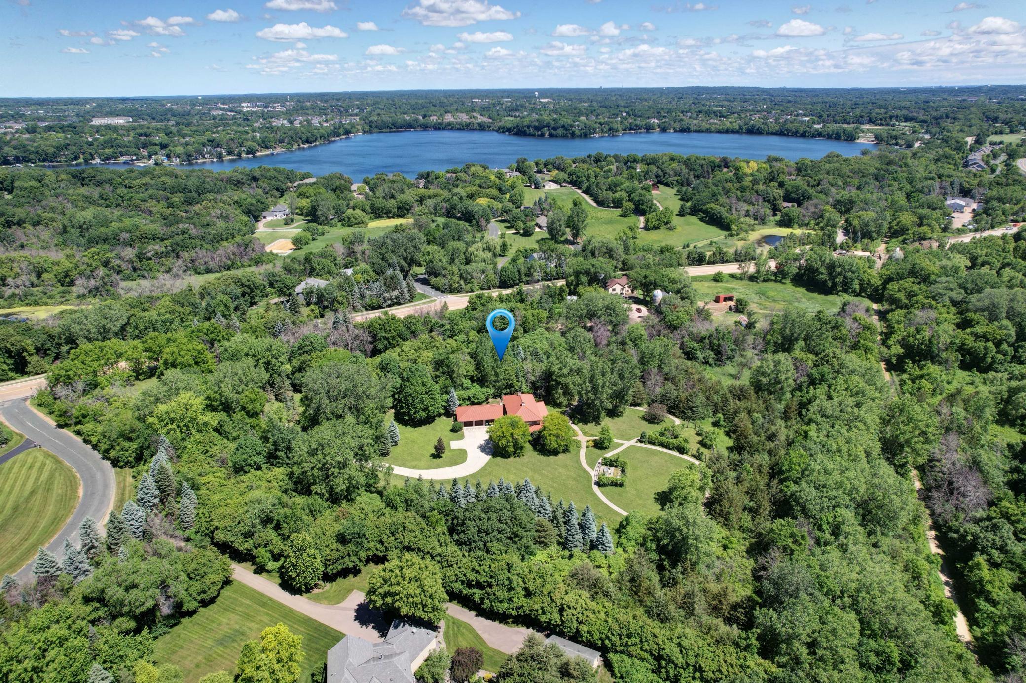 1st image of 185 Pioneer Trl, Chanhassen, MN 55317 | MLS# 7125738