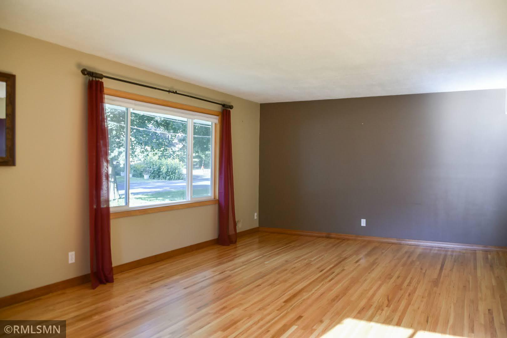 2nd image of 6712 W 26th St, Minneapolis, MN 55426 | MLS# 7125764