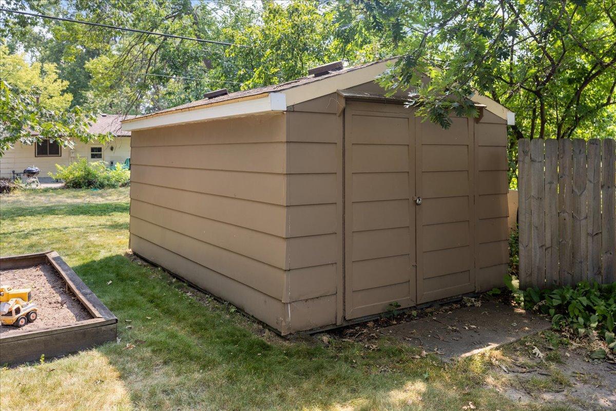 47th image of 944 11th Ave Se, Forest Lake, MN 55025 | MLS# 7125771