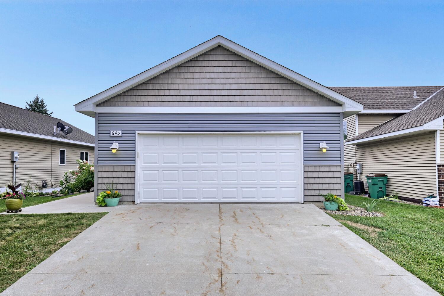 2nd image of 645 Tiffany Ln, Waconia, MN 55387 | MLS# 7125810