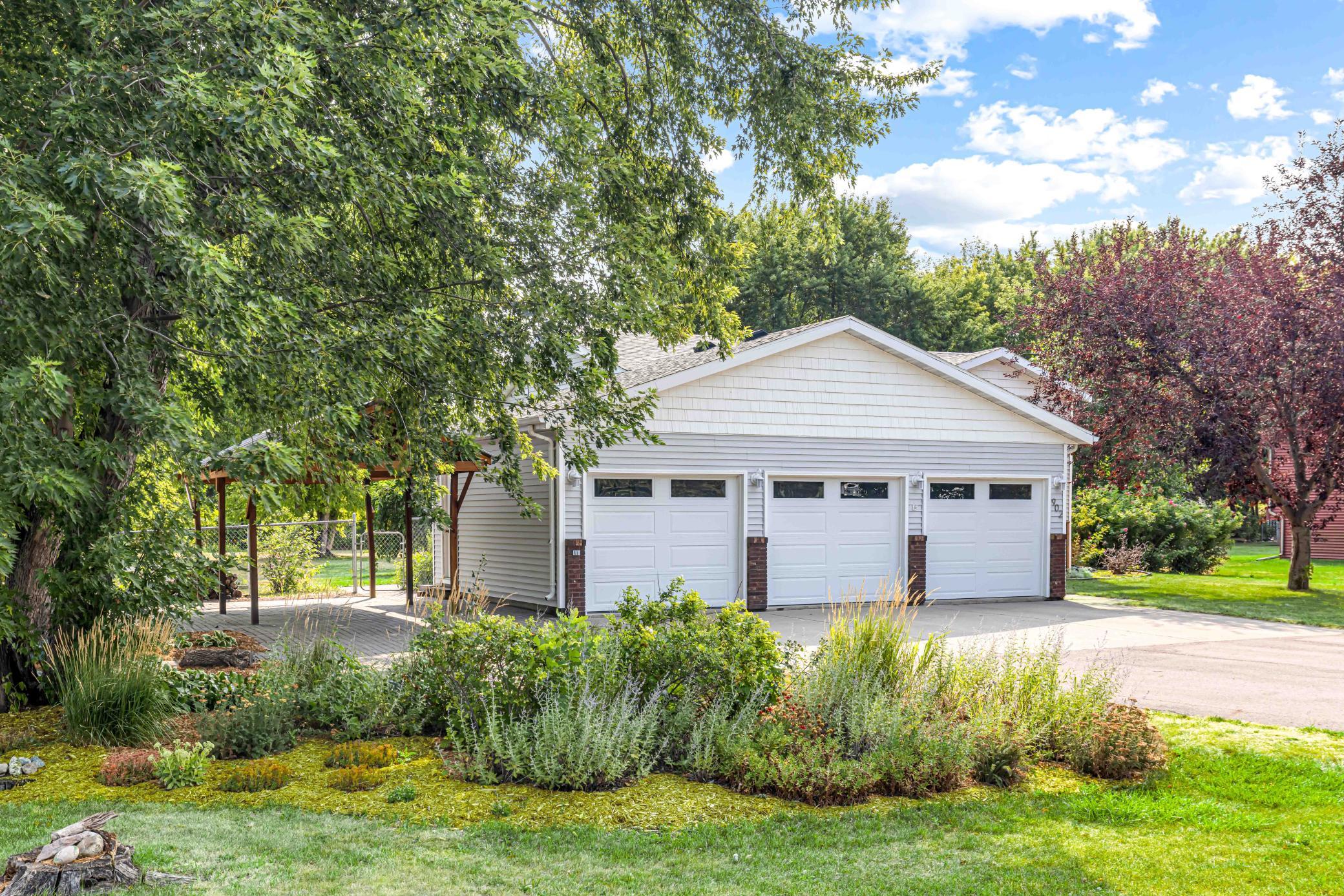 5th image of 902 76Th Ave S, Fargo, ND 58104 | MLS# 7125830