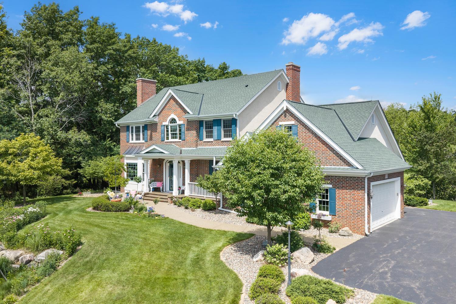 2nd image of 9570 Norway Hills Trl, Lakeville, MN 55044 | MLS# 7125834