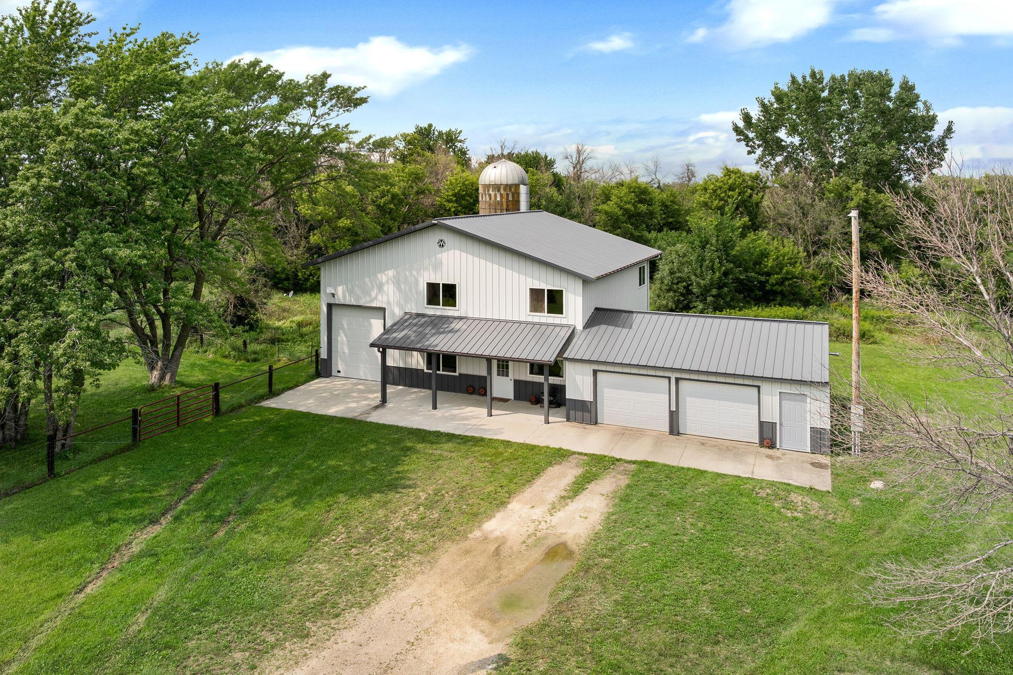 2nd image of 57414 205th St, Austin, MN 55912 | MLS# 7125837