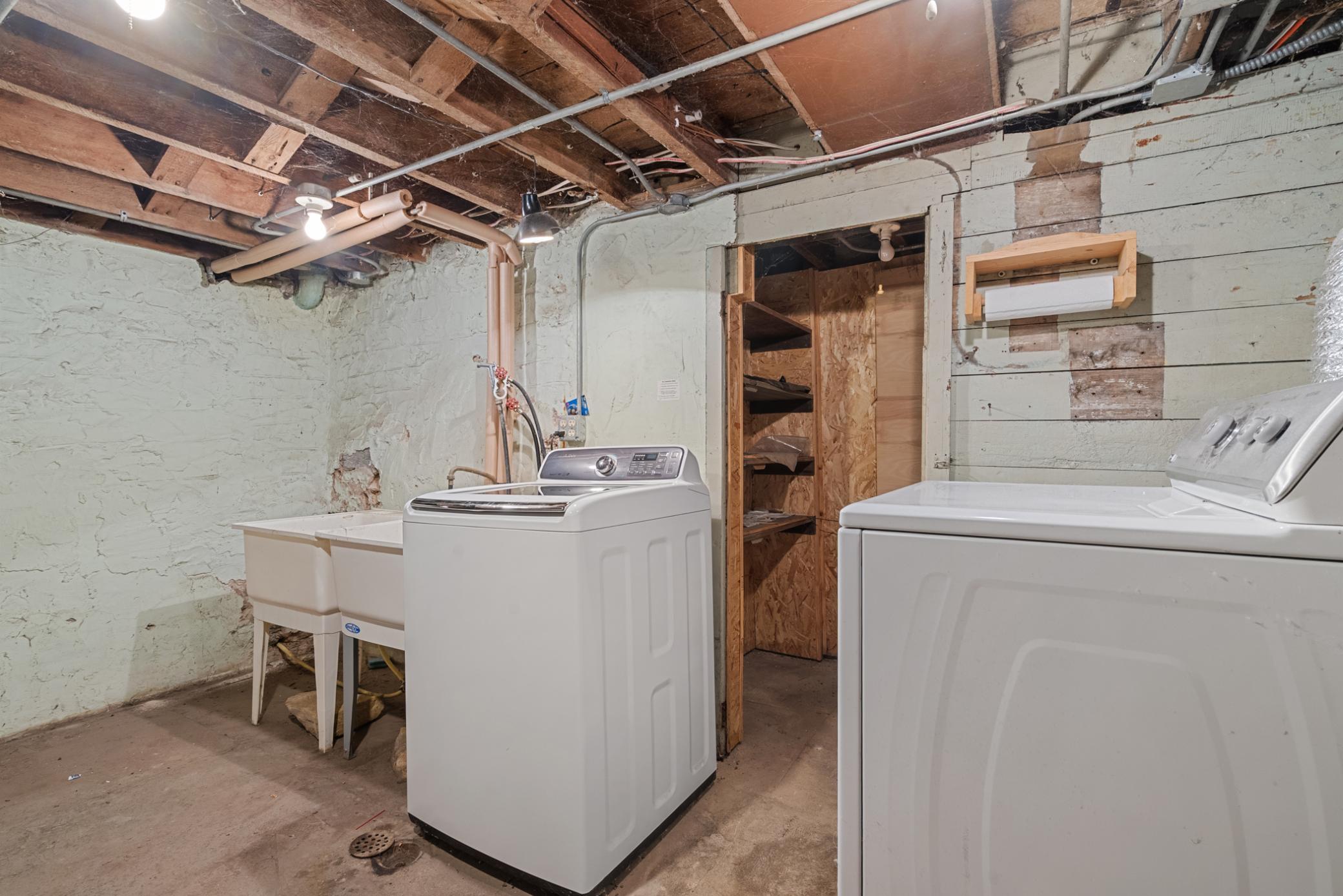 30th image of 922 Beech St, Saint Paul, MN 55106 | MLS# 7125859