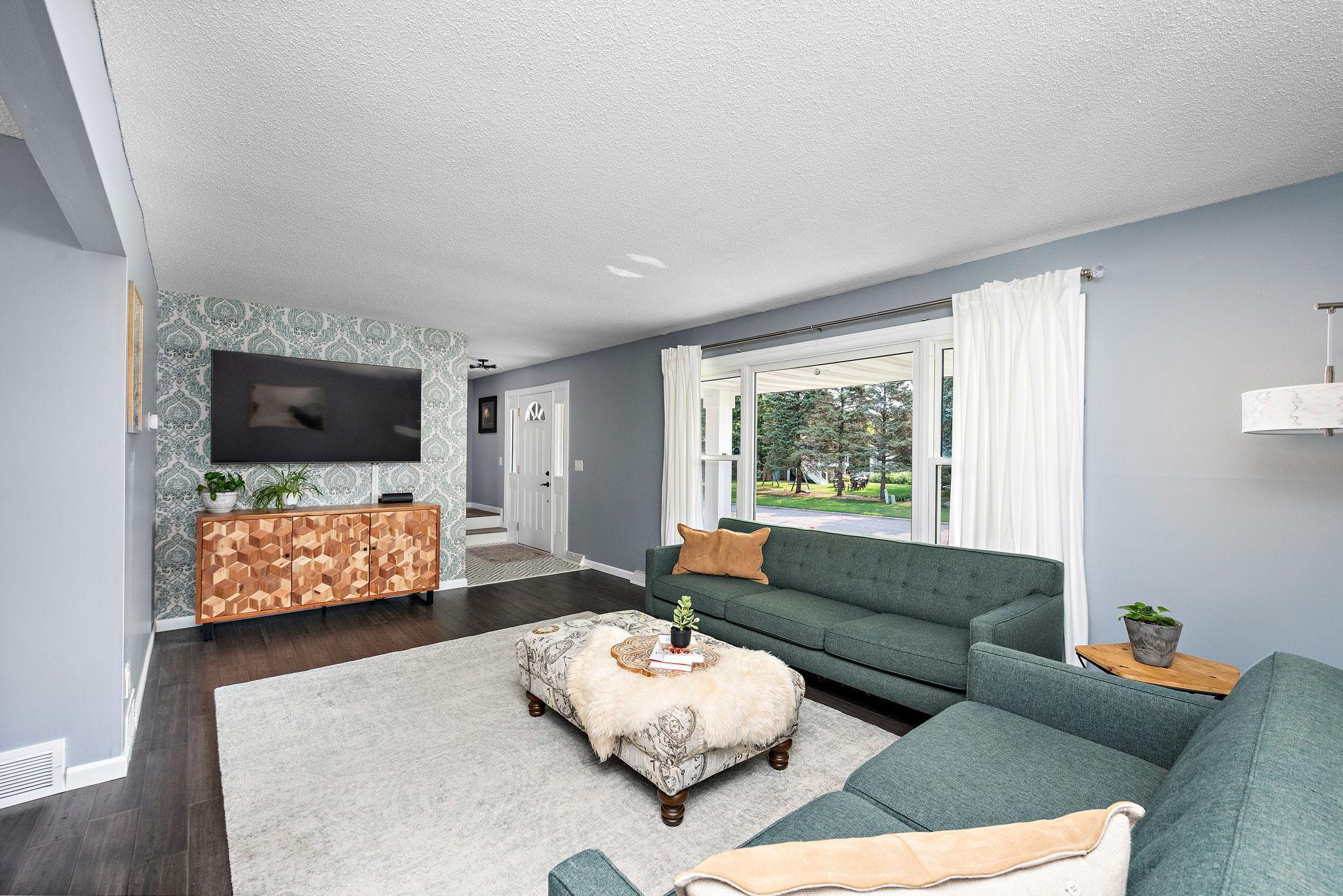 4th image of 1802 Evergreen Ct, Saint Paul, MN 55125 | MLS# 7125905