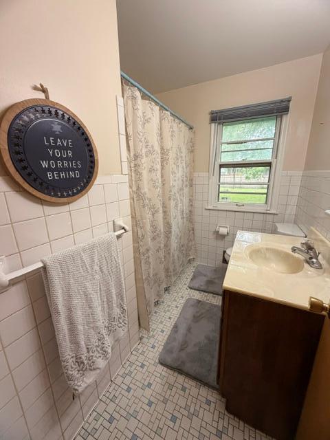 19th image of 841 W Moore Lake Dr, Minneapolis, MN 55432 | MLS# 7125919