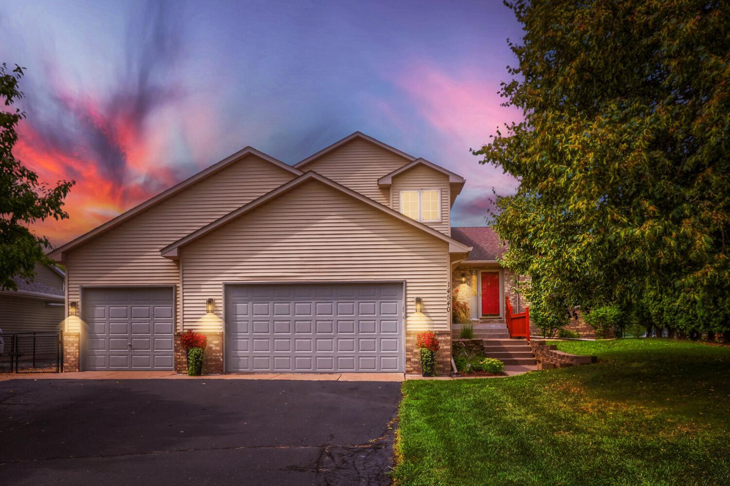 1st image of 14540 Geneva Ave N, Hugo, MN 55038 | MLS# 7125942