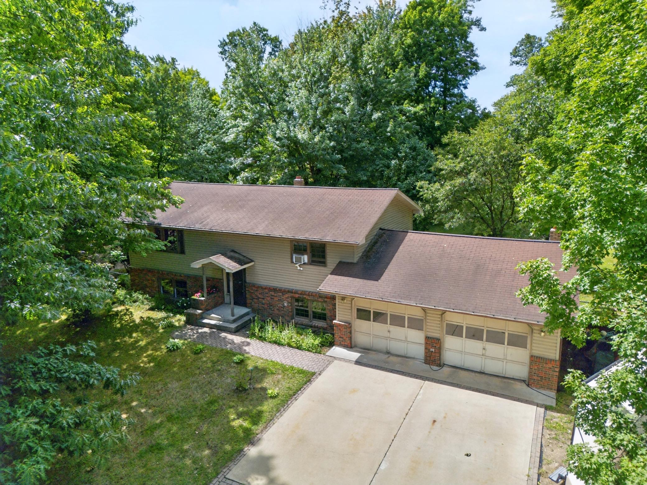 2nd image of 2452 Deschepper Dr, Grand Rapids, MN 55744 | MLS# 7125951