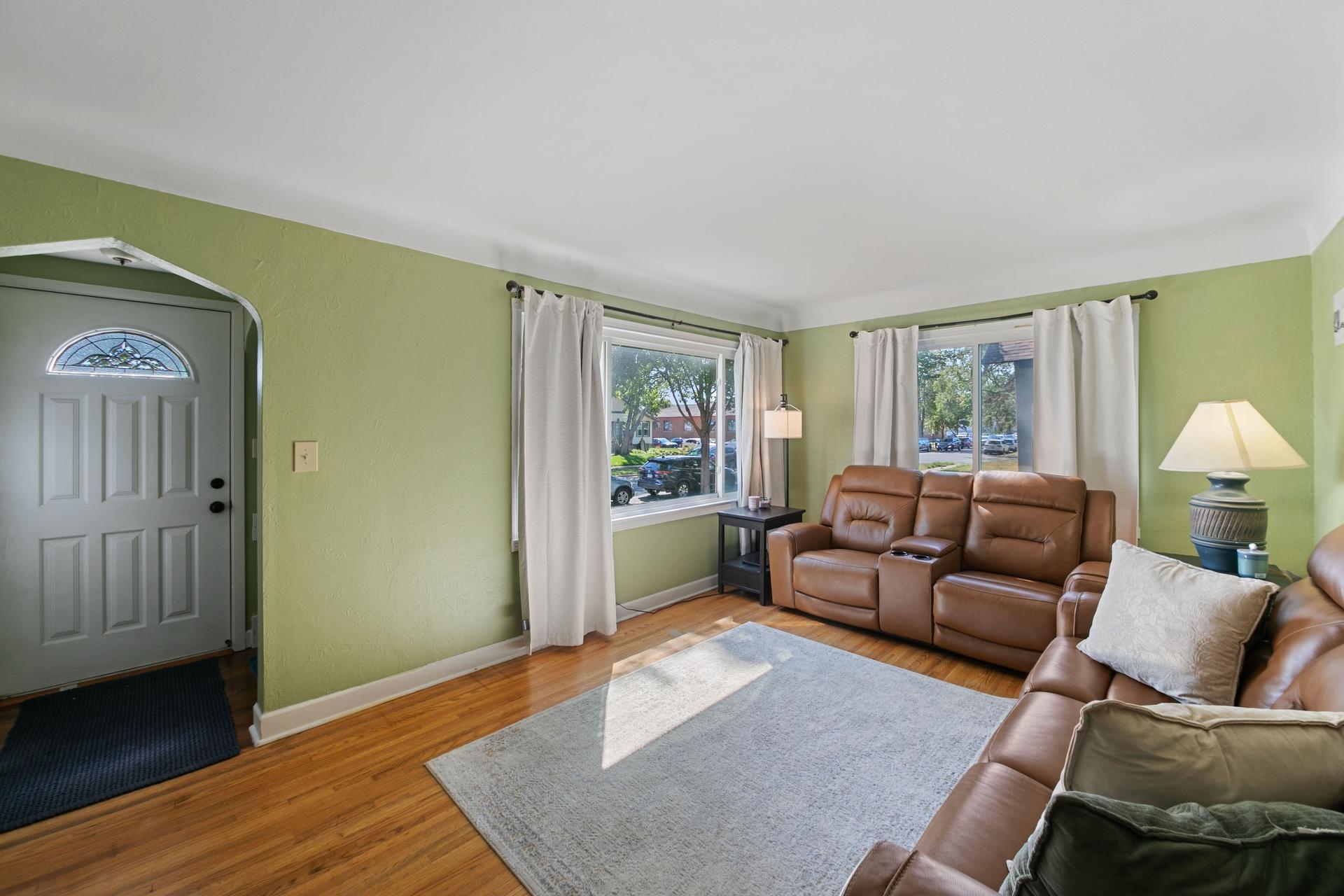 3rd image of 444 6Th Ave S, South Saint Paul, MN 55075 | MLS# 7125952