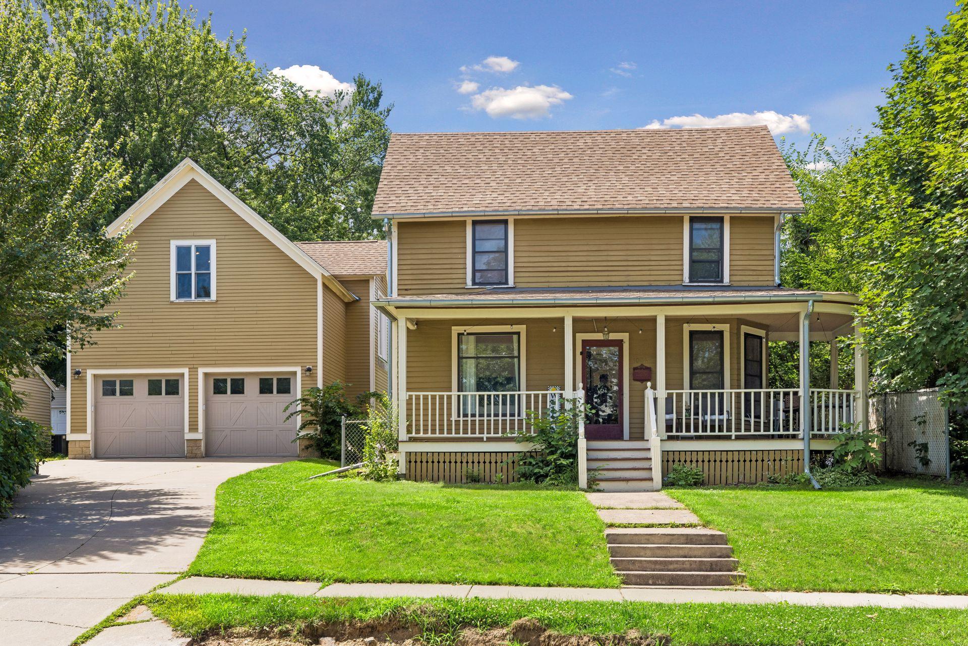 1st image of 1004 6th St S, Stillwater, MN 55082 | MLS# 7126011