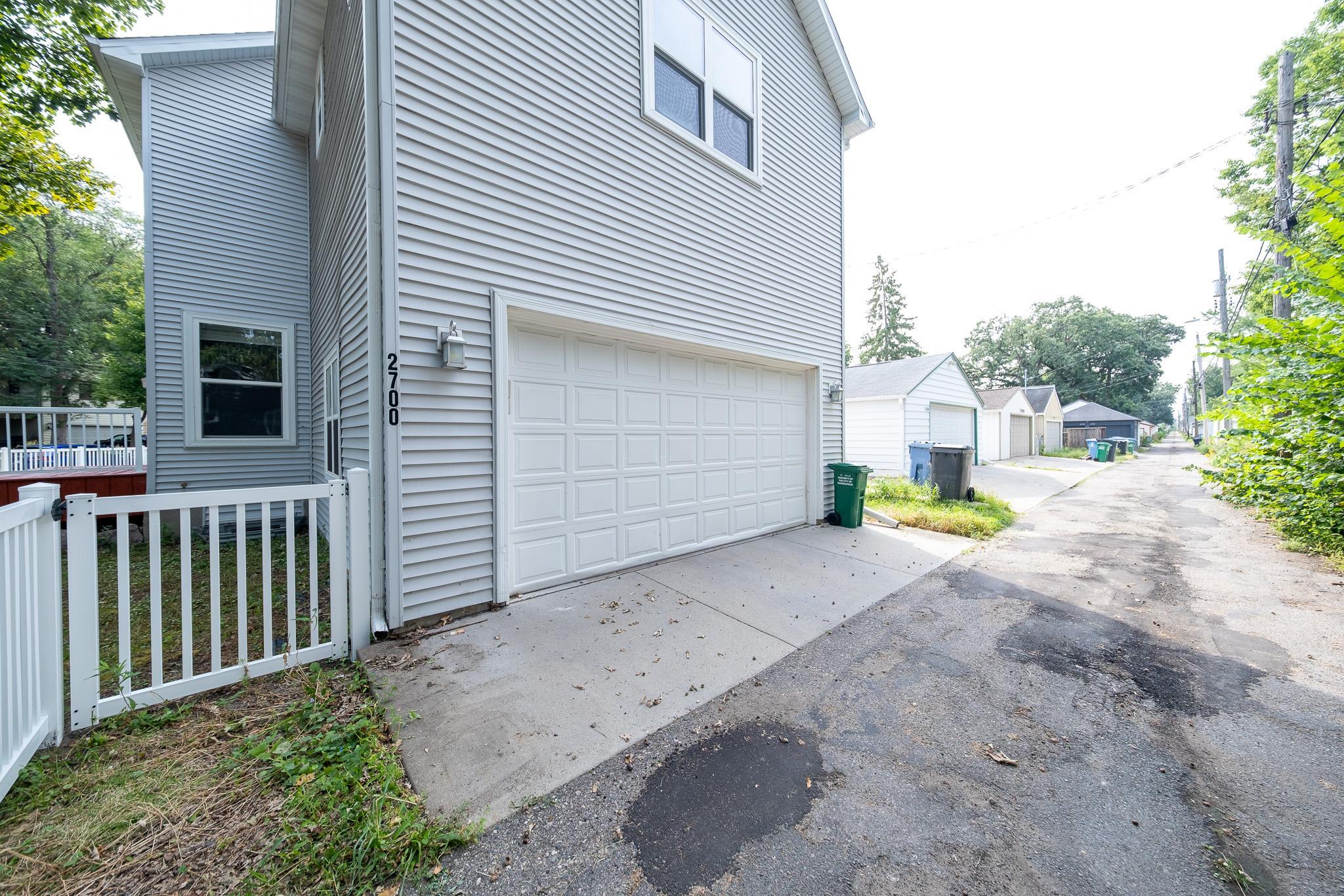 32nd image of 2700 Dorman Ave, Minneapolis, MN 55406 | MLS# 7126020
