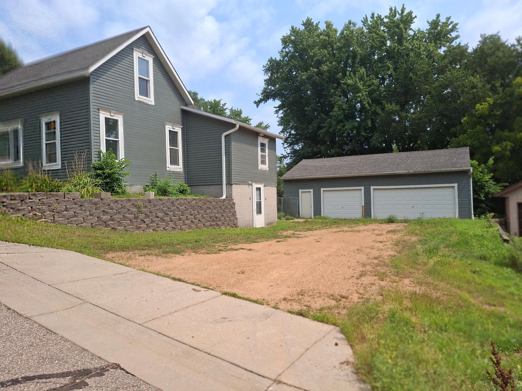 1st image of 321 3rd St W, Carver, MN 55315 | MLS# 7126039