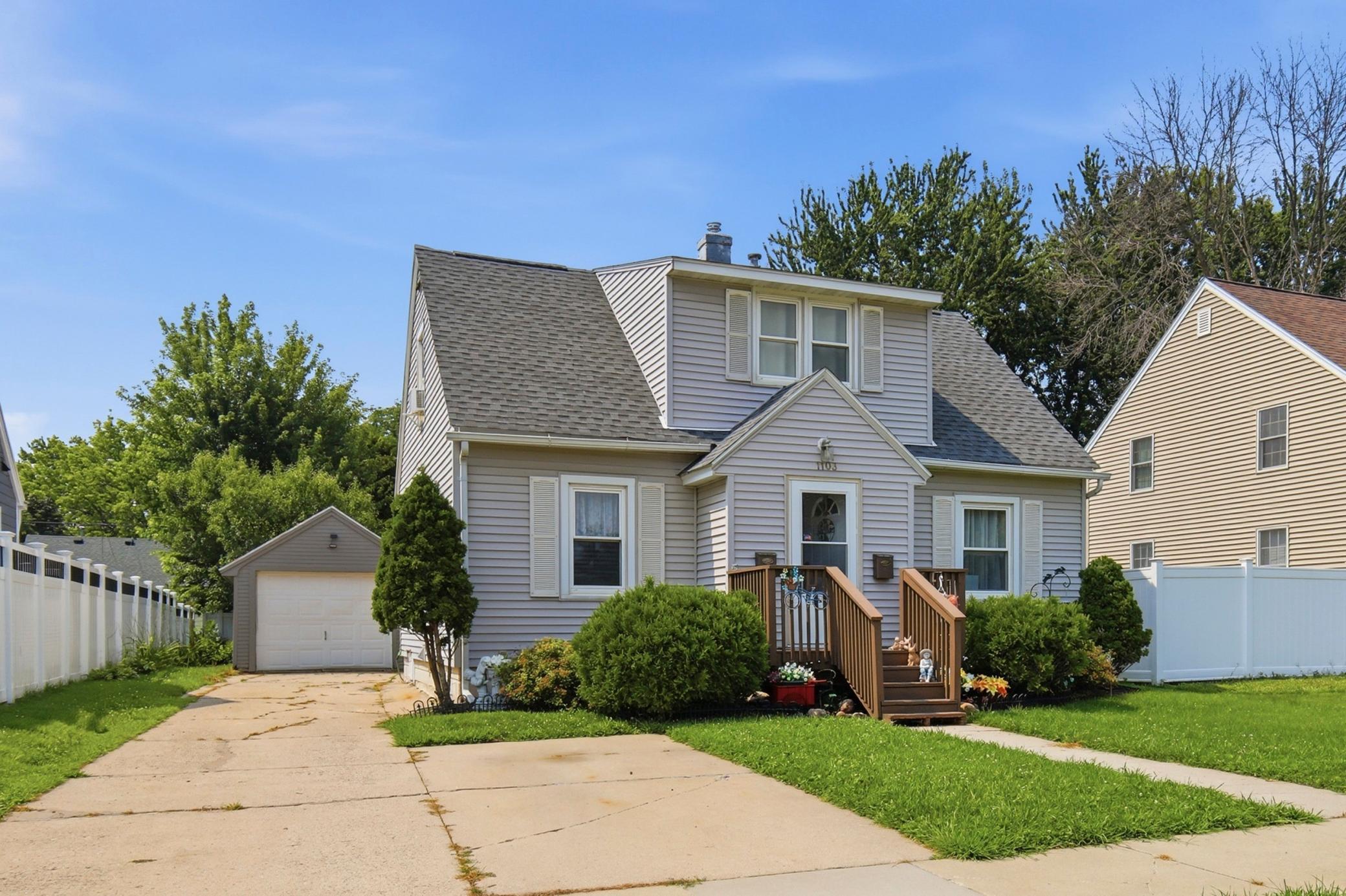 1st image of 1103 8th St Nw, Austin, MN 55912 | MLS# 7126056