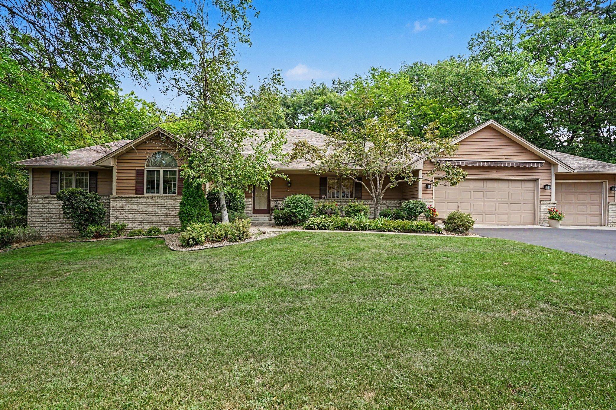 Photo 3 of Single family home for sale at 2003 Safari Hts Trl, Saint Paul, MN 55122 | MLS# 7126067 | Listing updated on 2026-09-01