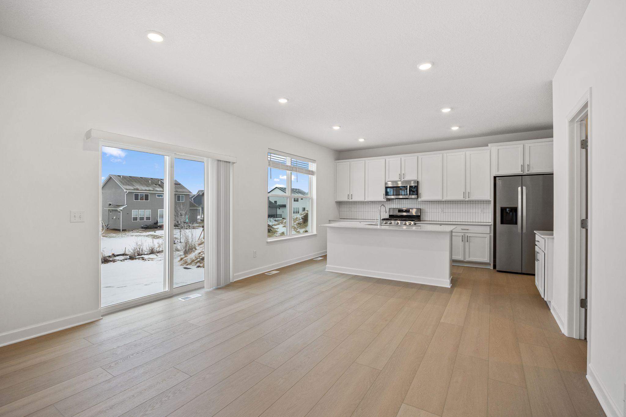 3rd image of 18326 Gladiator Dr, Lakeville, MN 55044 | MLS# 7126093