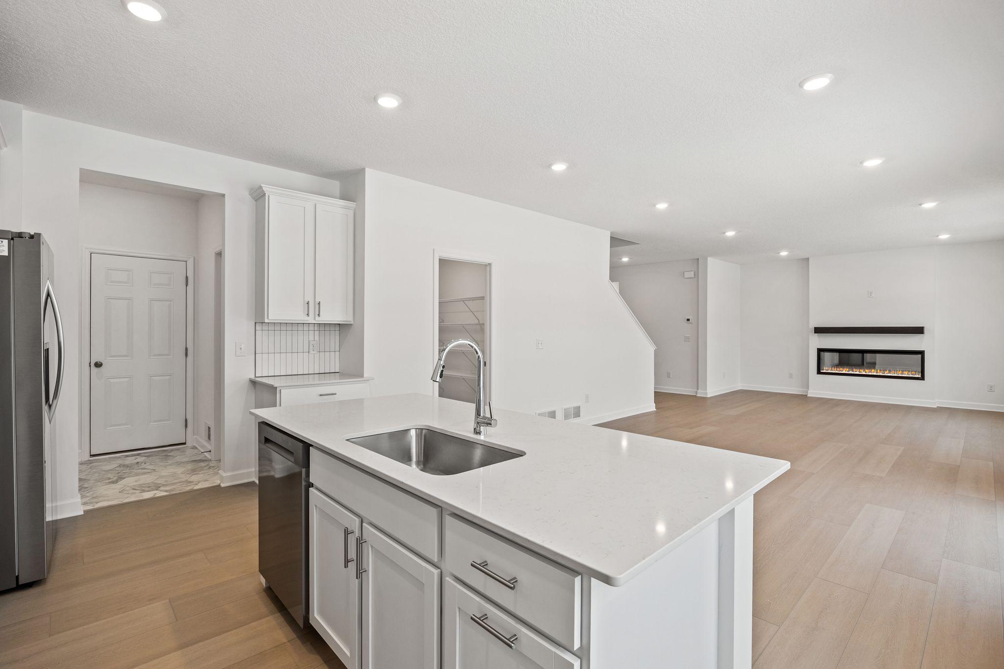 4th image of 18326 Gladiator Dr, Lakeville, MN 55044 | MLS# 7126093