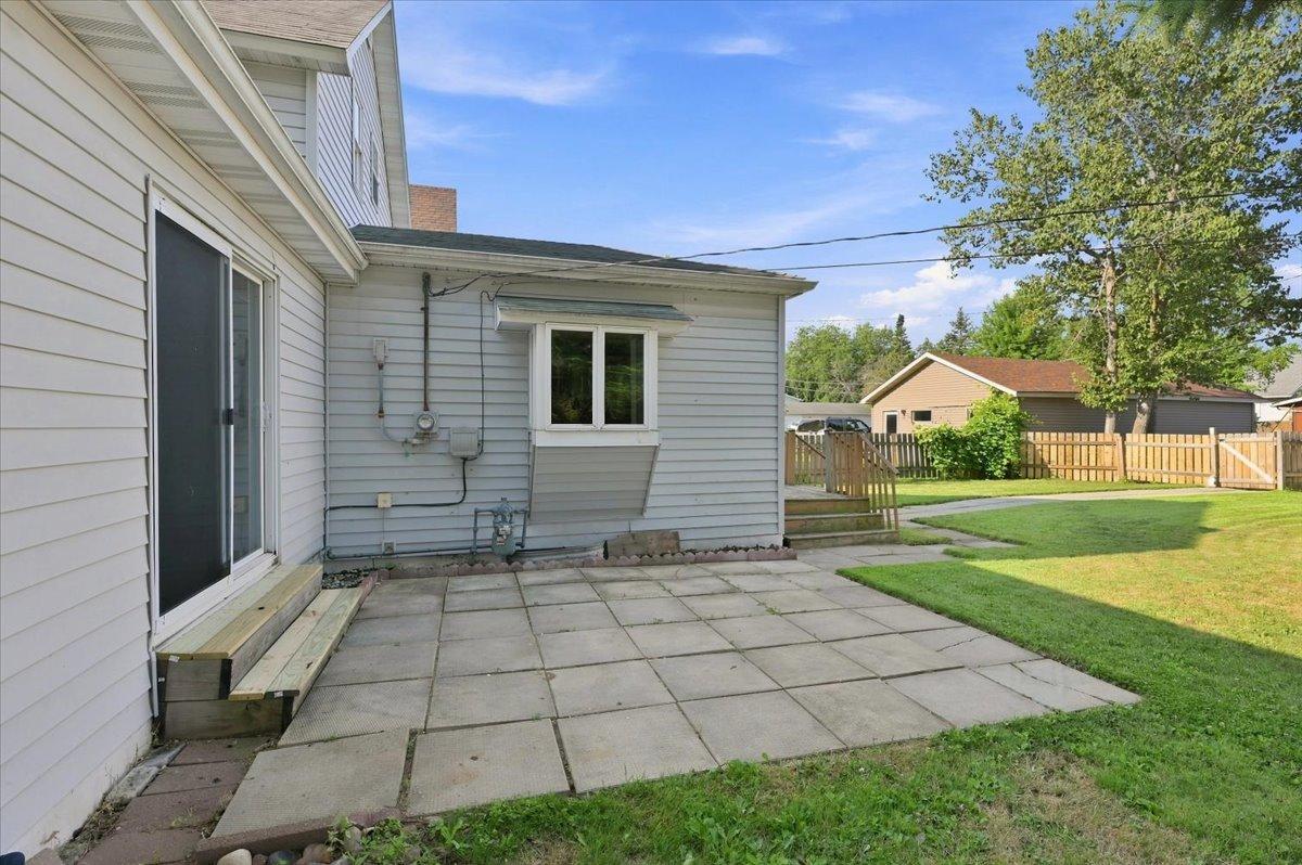 22nd image of 2009 Washington Ave, Superior, WI 54880 | MLS# 7126105