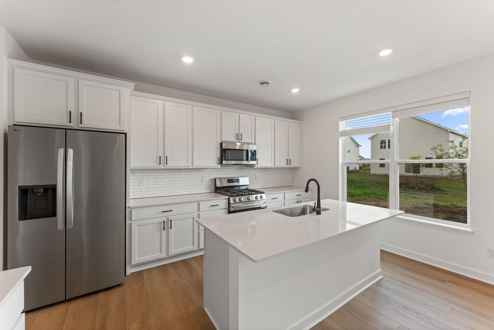 2nd image of 18365 Gladiator Dr, Lakeville, MN 55044 | MLS# 7126107