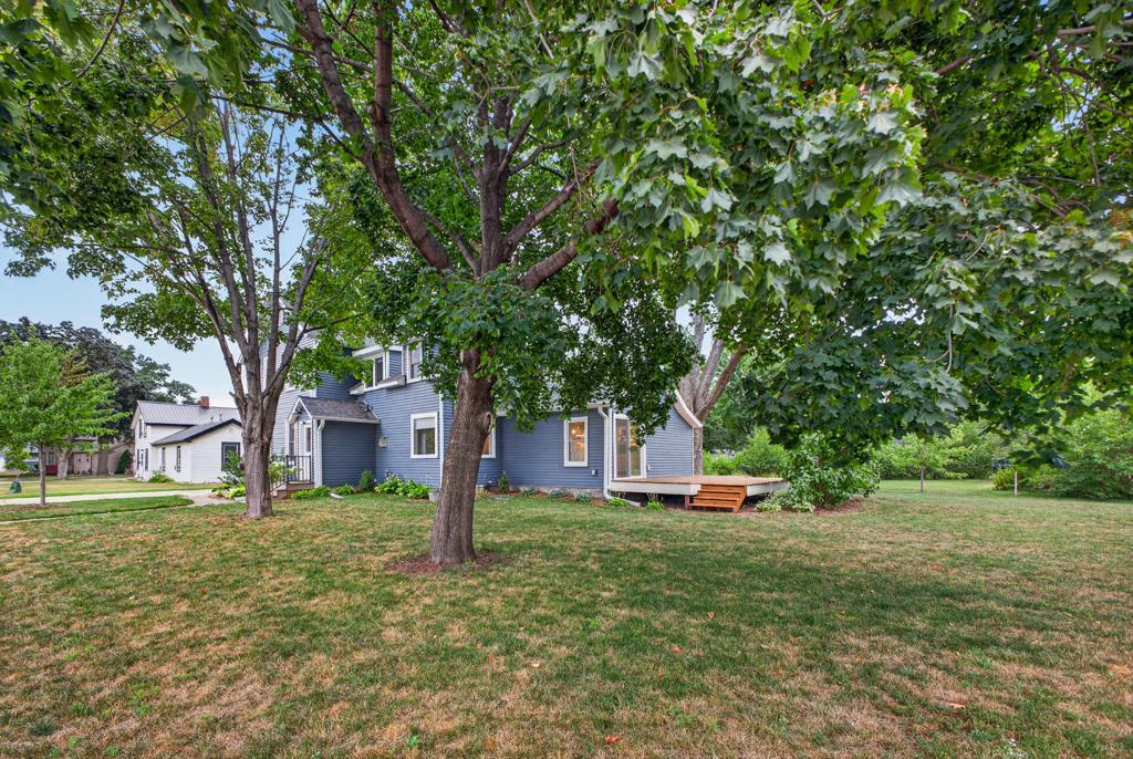 3rd image of 809 S Prairie St, Lake City, MN 55041 | MLS# 7126122