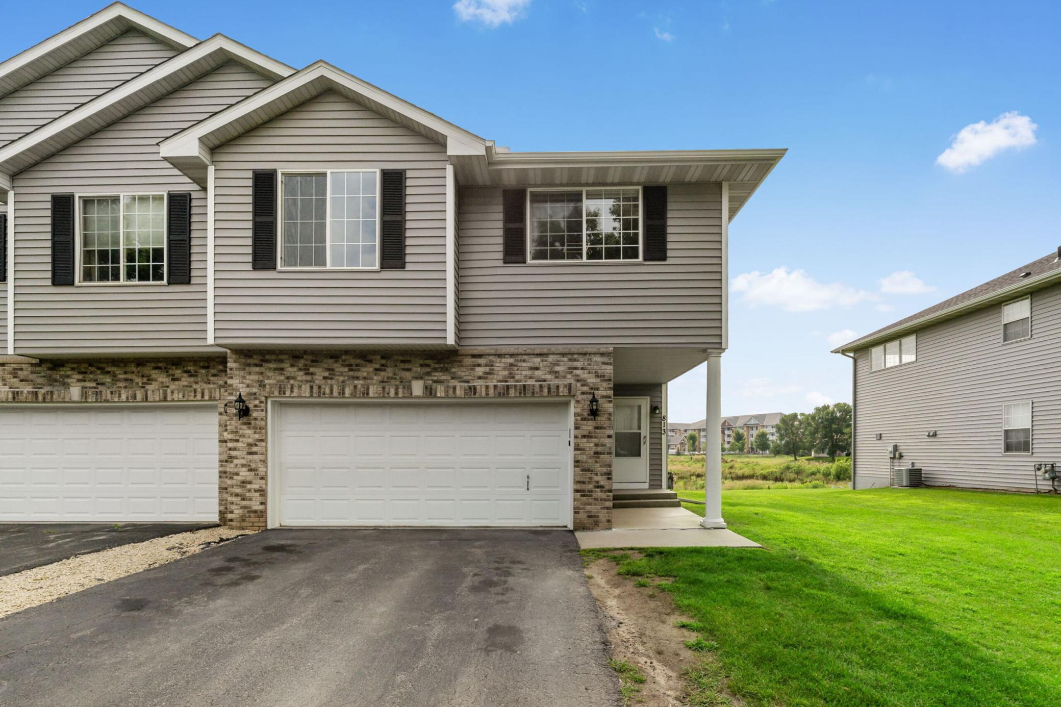 1st image of 813 Alysheba Rd, Shakopee, MN 55379 | MLS# 7126144