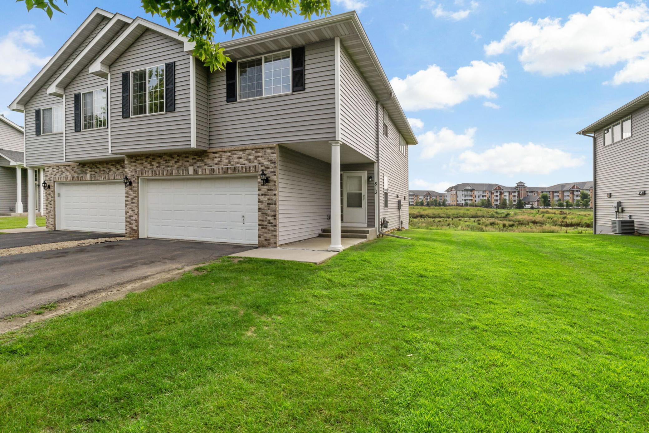 2nd image of 813 Alysheba Rd, Shakopee, MN 55379 | MLS# 7126144