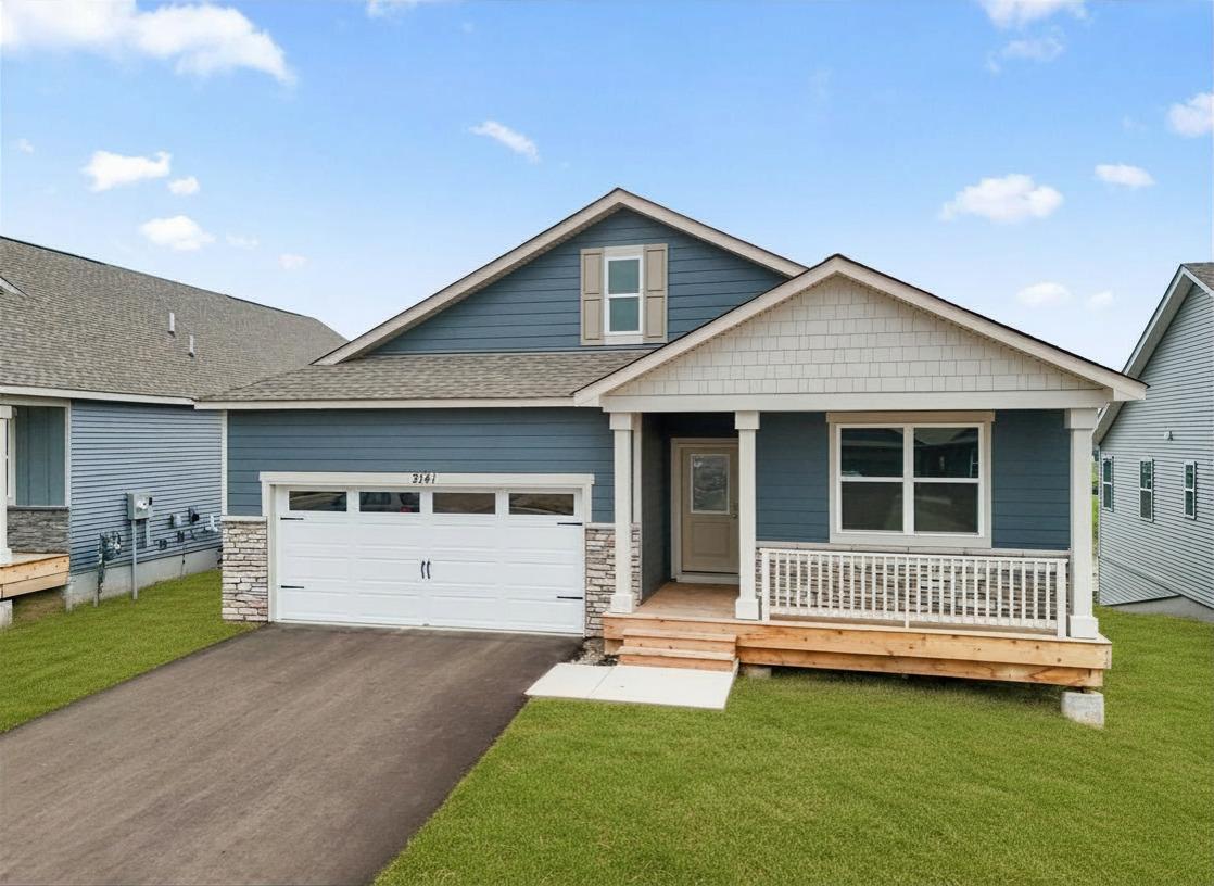 2nd image of 2141 Bluff Heights Dr, Shakopee, MN 55379 | MLS# 7126210