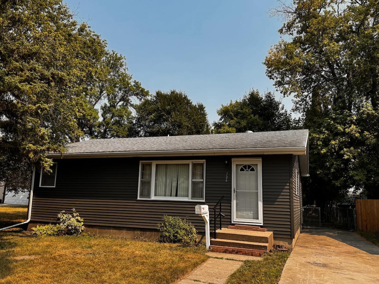 1st image of 706 20th St N, Moorhead, MN 56560 | MLS# 7126212