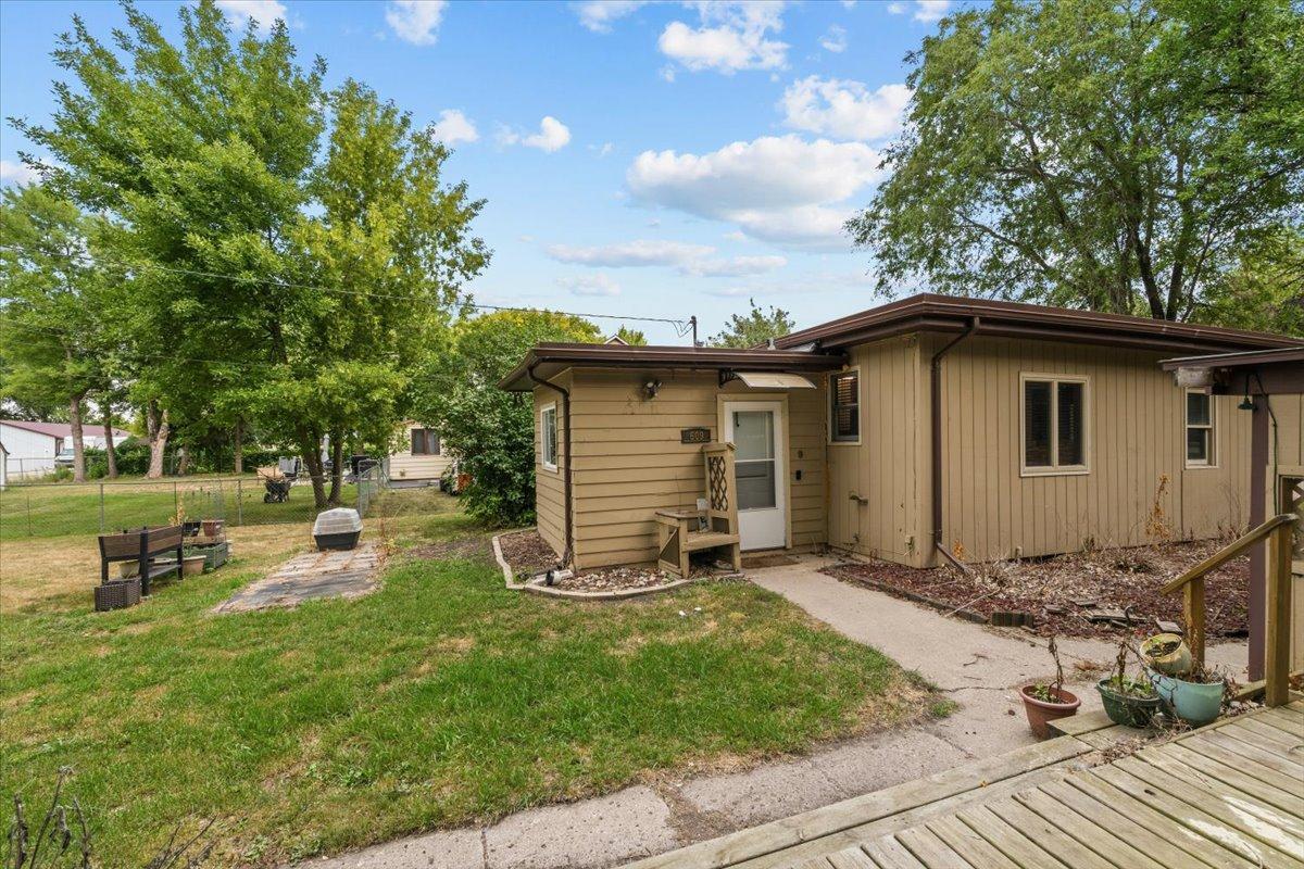 4th image of 609 Center St S, Wahpeton, ND 58075 | MLS# 7126228