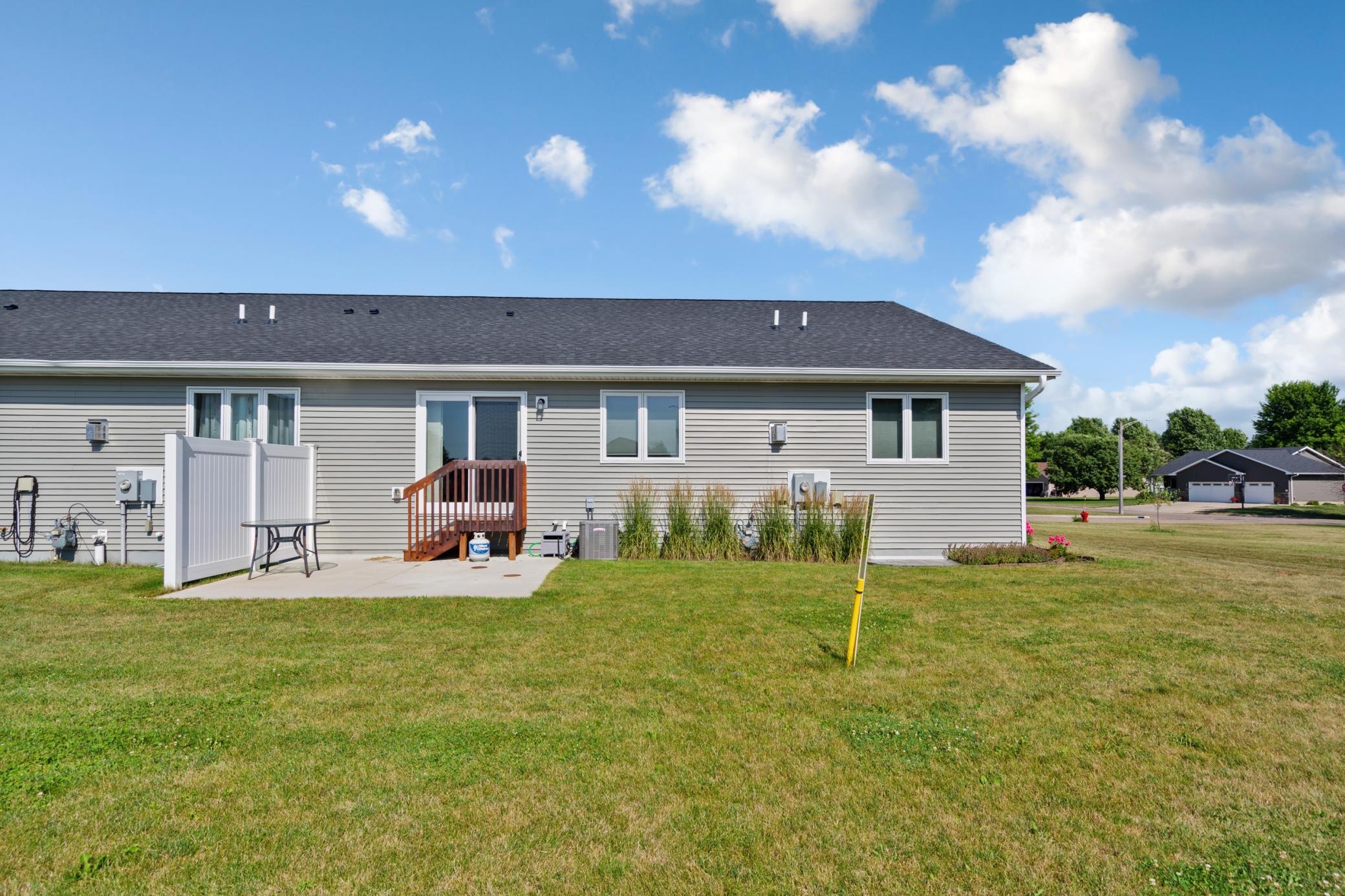 3rd image of 611 Mari Dean Blvd #6, Lake Crystal, MN 56055 | MLS# 7126244
