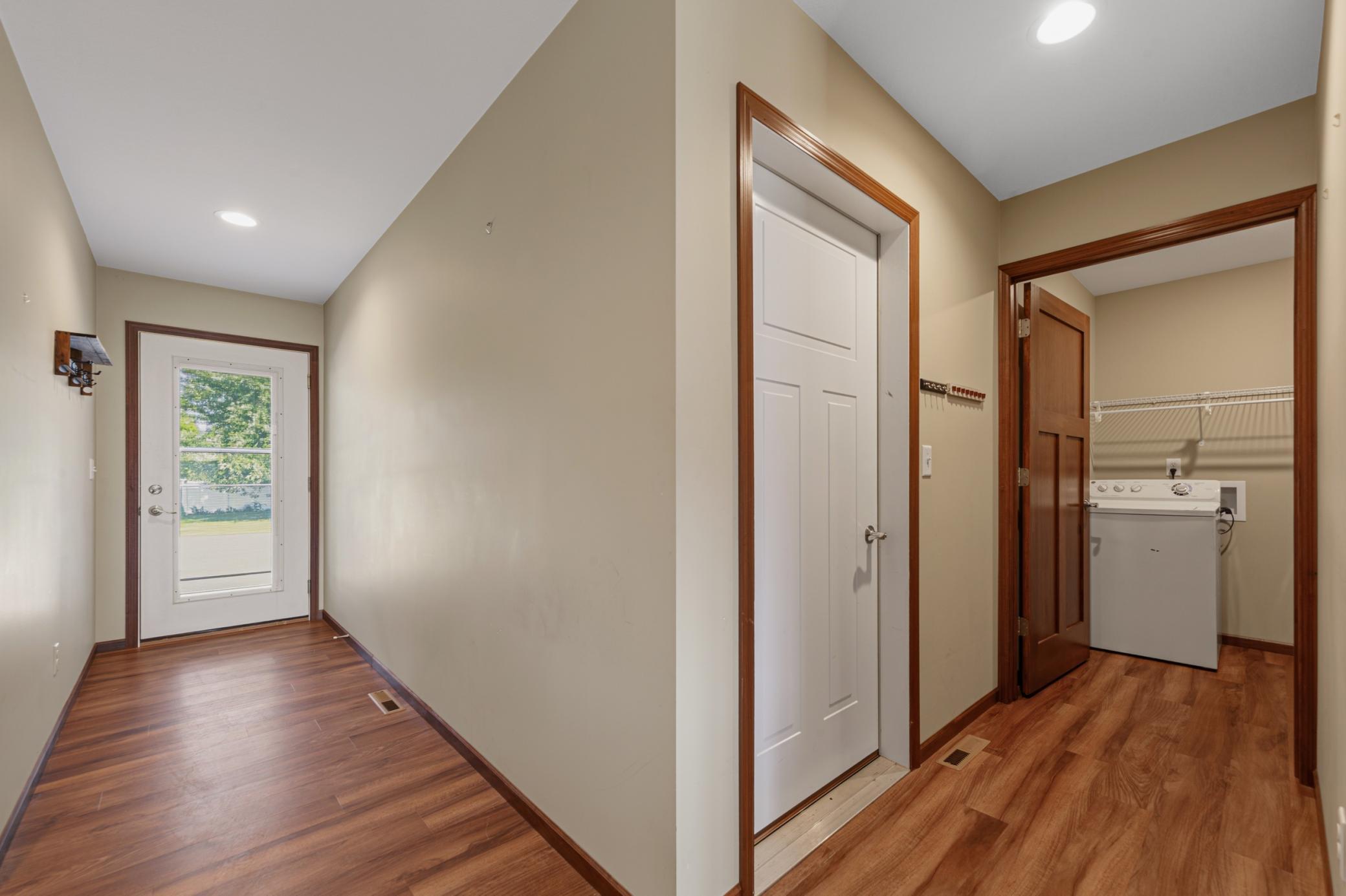 5th image of 611 Mari Dean Blvd #6, Lake Crystal, MN 56055 | MLS# 7126244