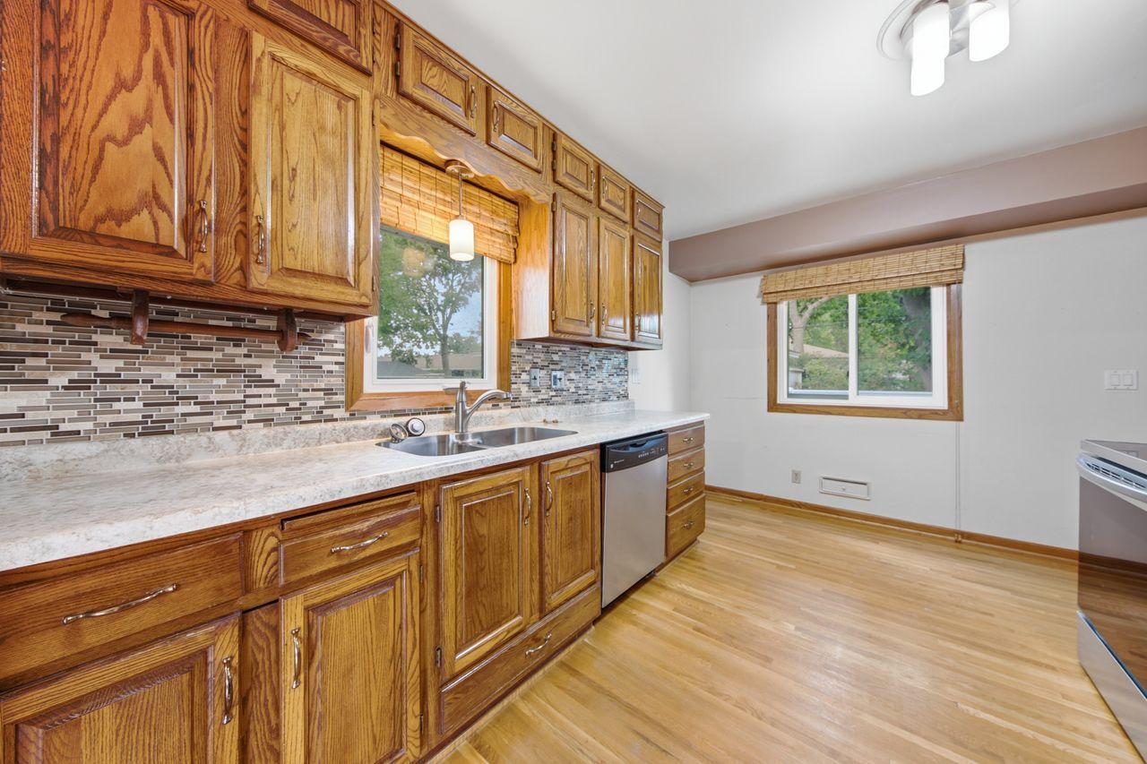 3rd image of 8354 Valentine Ter, Minneapolis, MN 55431 | MLS# 7126253