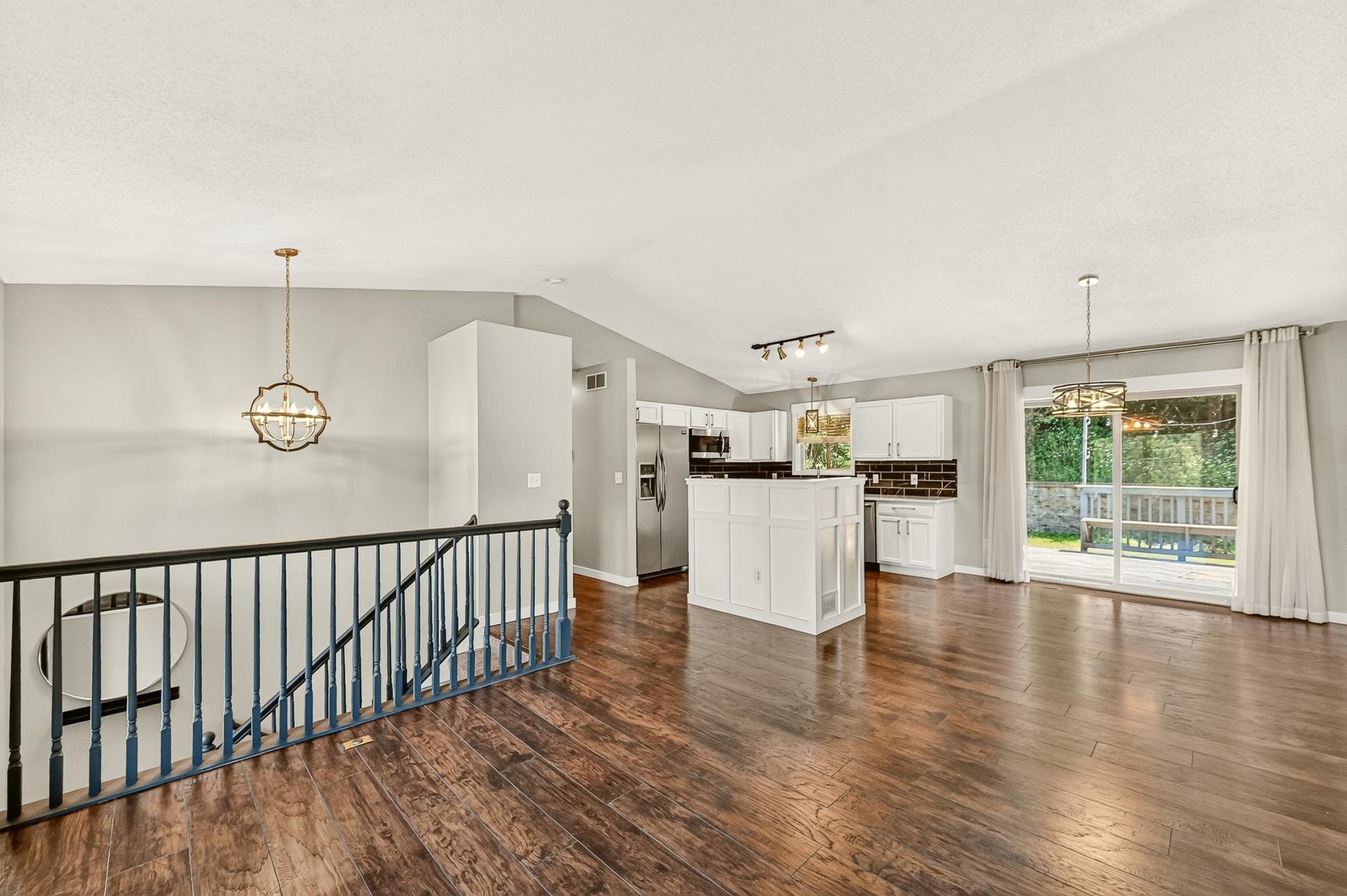 2nd image of 1034 14th Ave Sw, Rochester, MN 55902 | MLS# 7126280