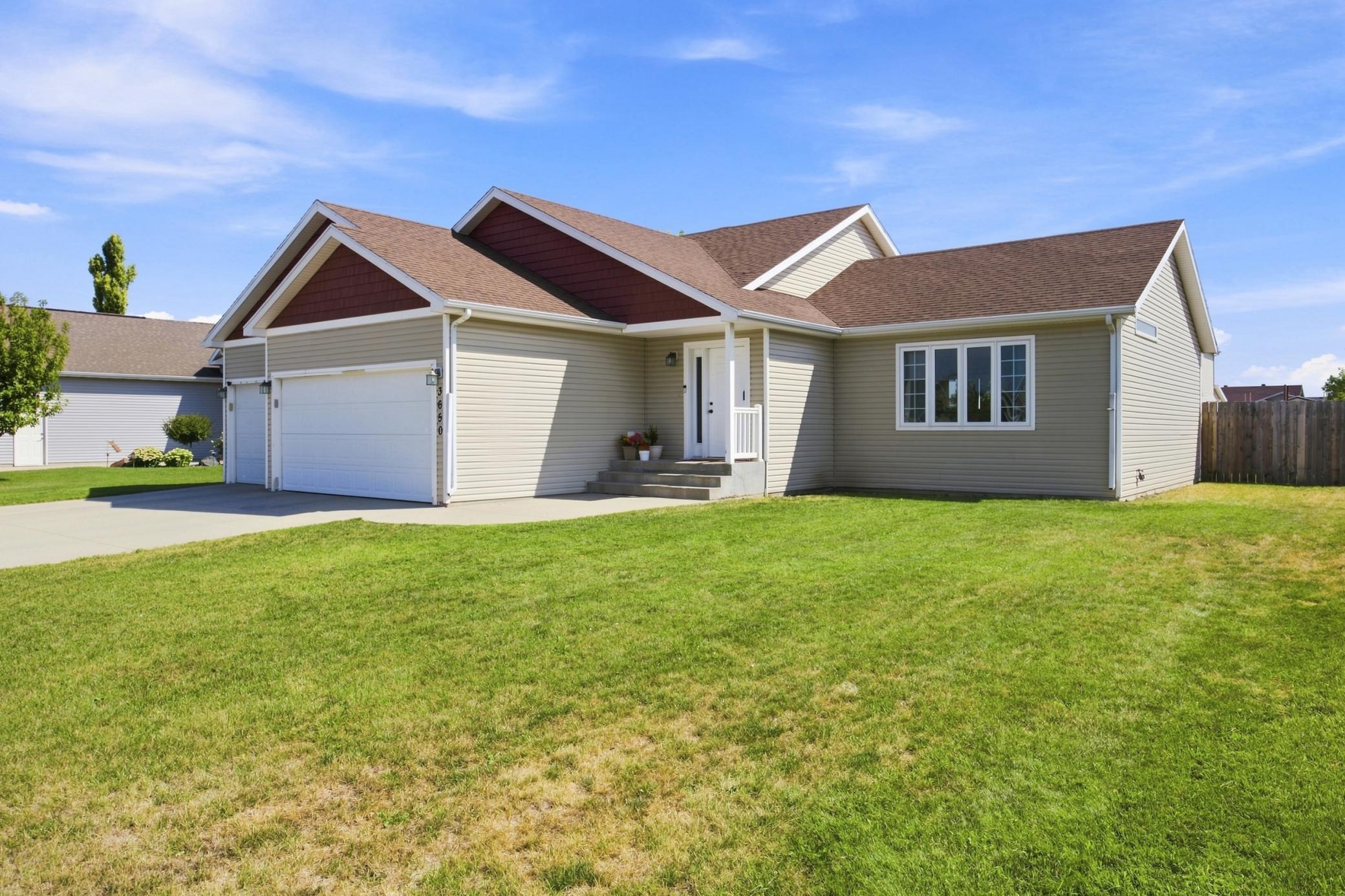 2nd image of 3650 Taylor St S, Fargo, ND 58104 | MLS# 7126286