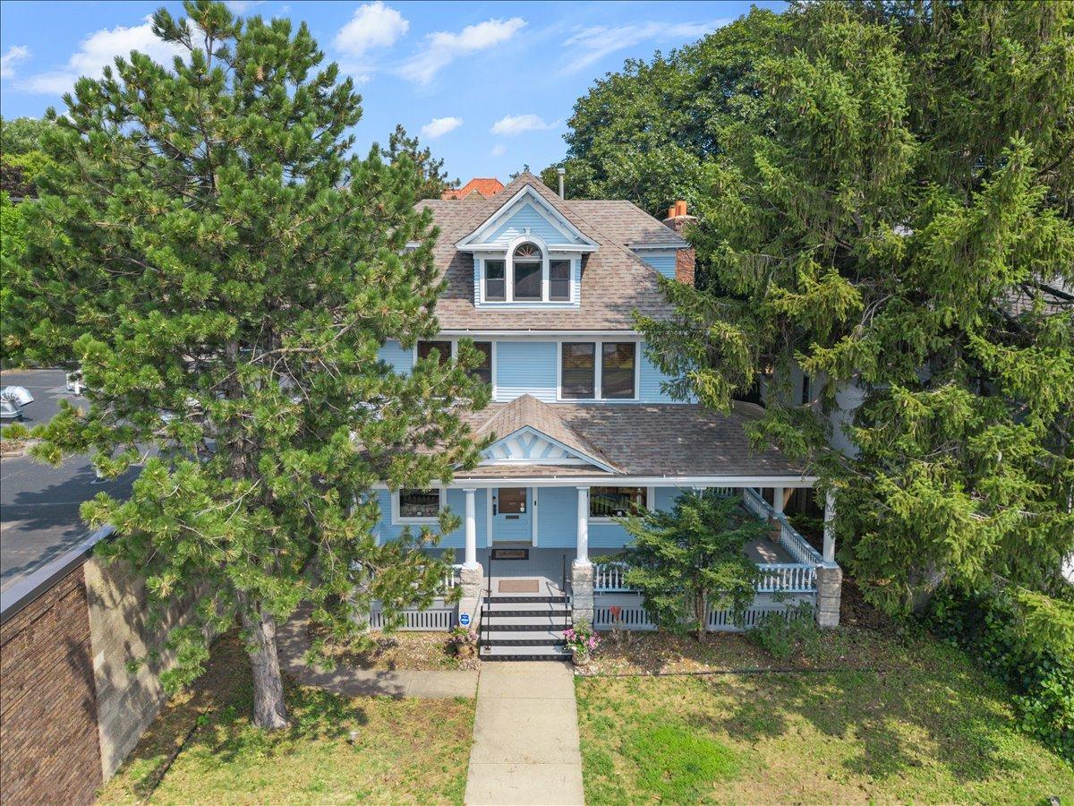 1st image of 1033 Grand Ave, Saint Paul, MN 55105 | MLS# 7126317