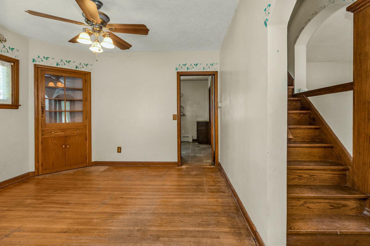 3rd image of 216 E 3Rd St, Chaska, MN 55318 | MLS# 7126361