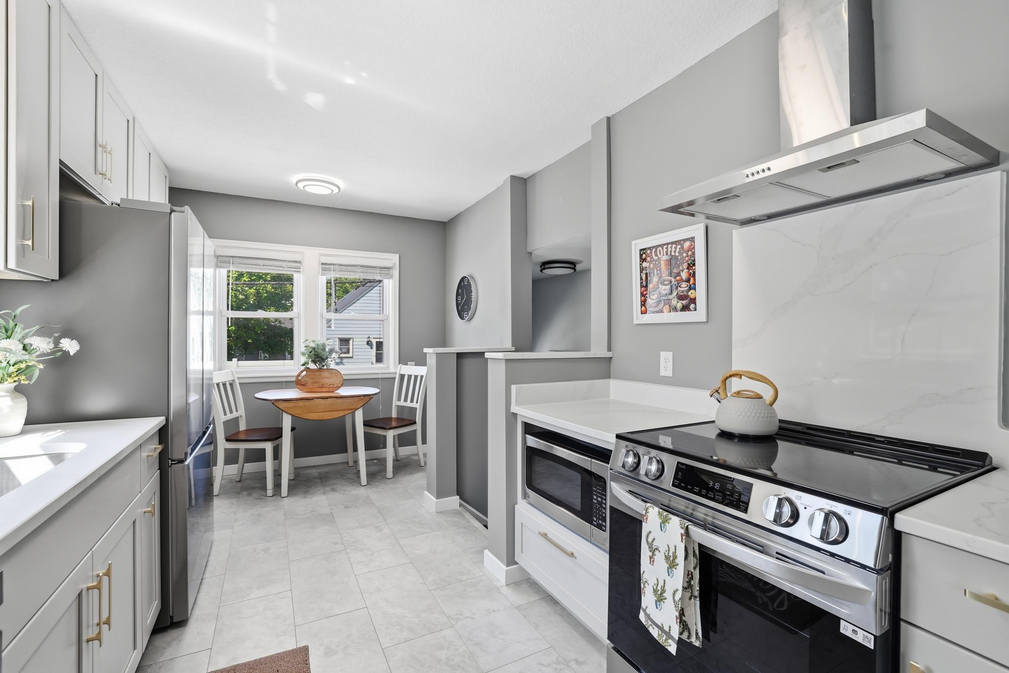 3rd image of 5904 Minnetonka Blvd, Minneapolis, MN 55416 | MLS# 7126369