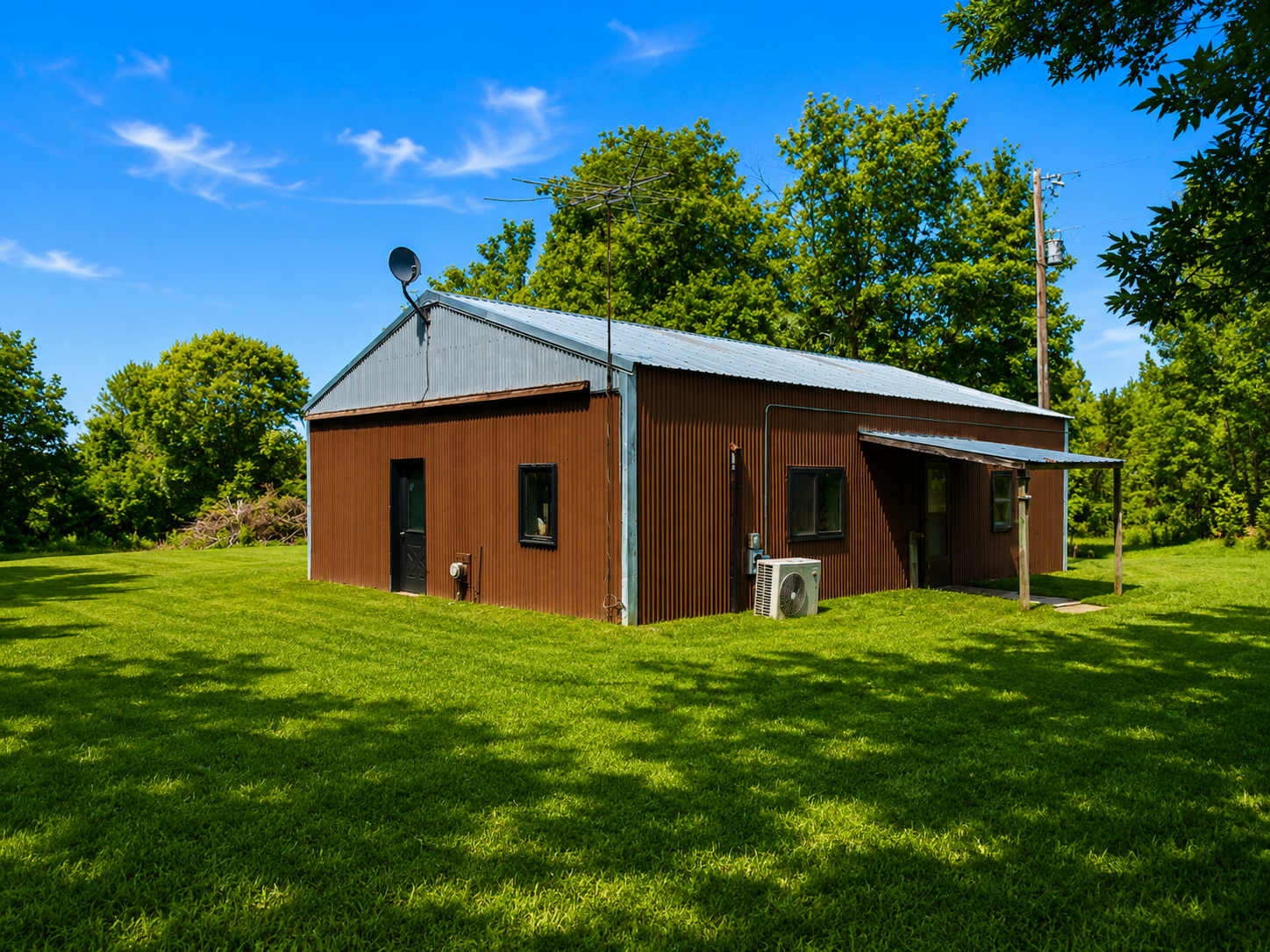 2nd image of 8996 Saint Croix Trl, North Branch, MN 55056 | MLS# 7126374