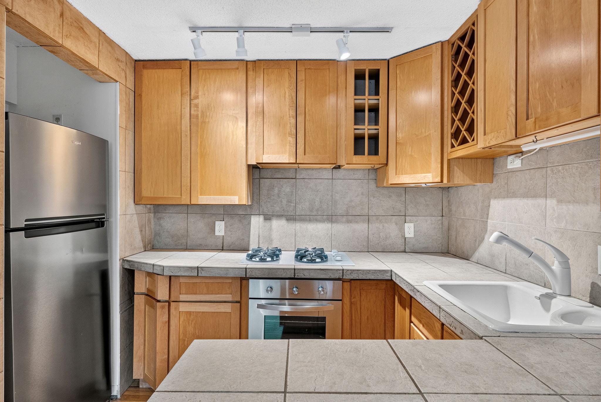 5th image of 1912 Dupont Ave S #105, Minneapolis, MN 55403 | MLS# 7126375