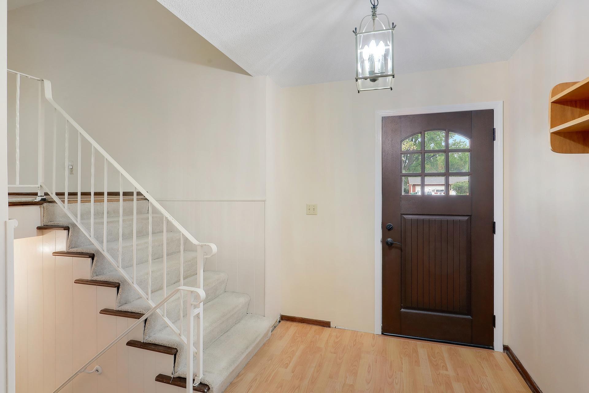 3rd image of 5616 Perry Ave N, Crystal, MN 55429 | MLS# 7126383